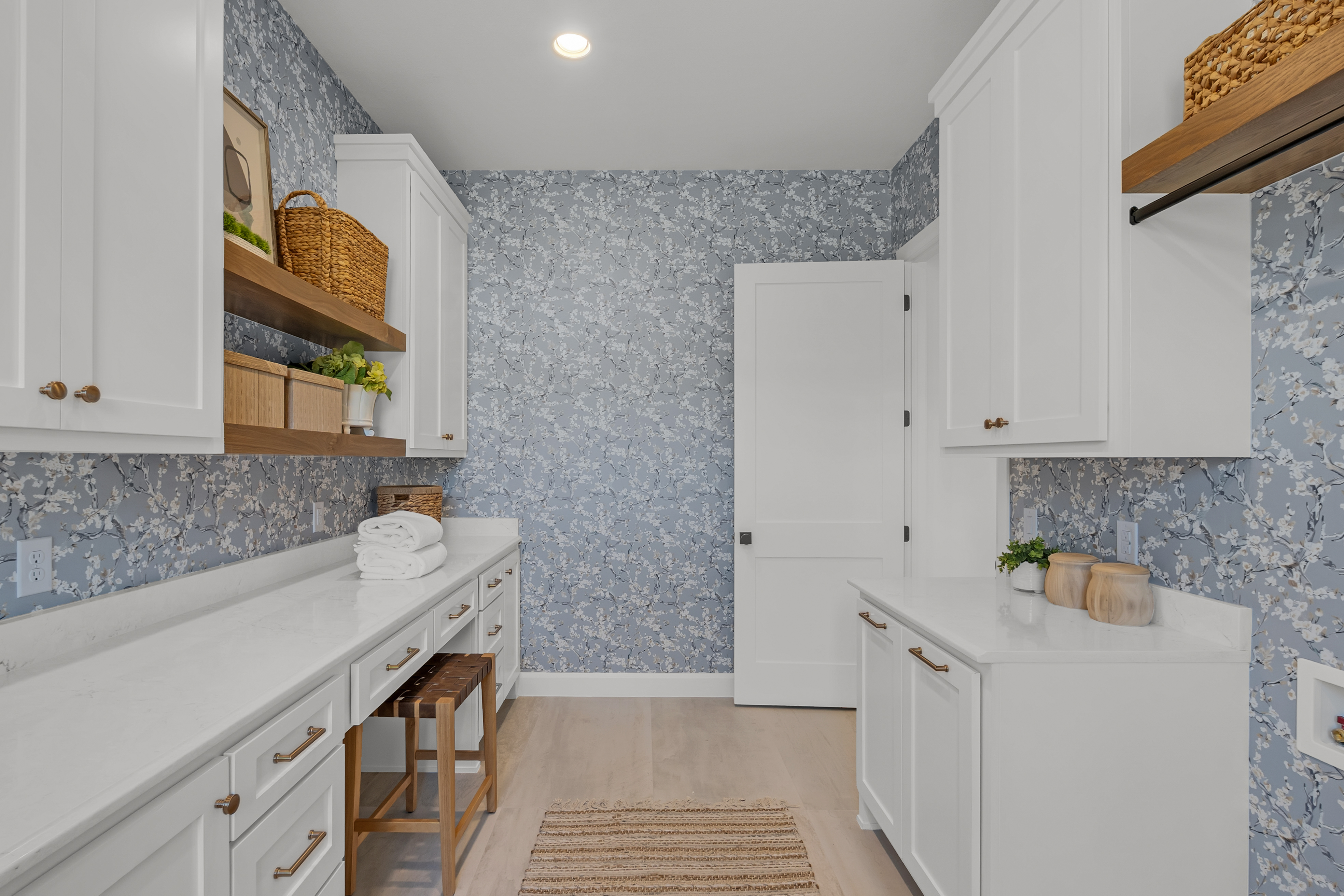 1226 E 30TH ST - Gallery Image 32