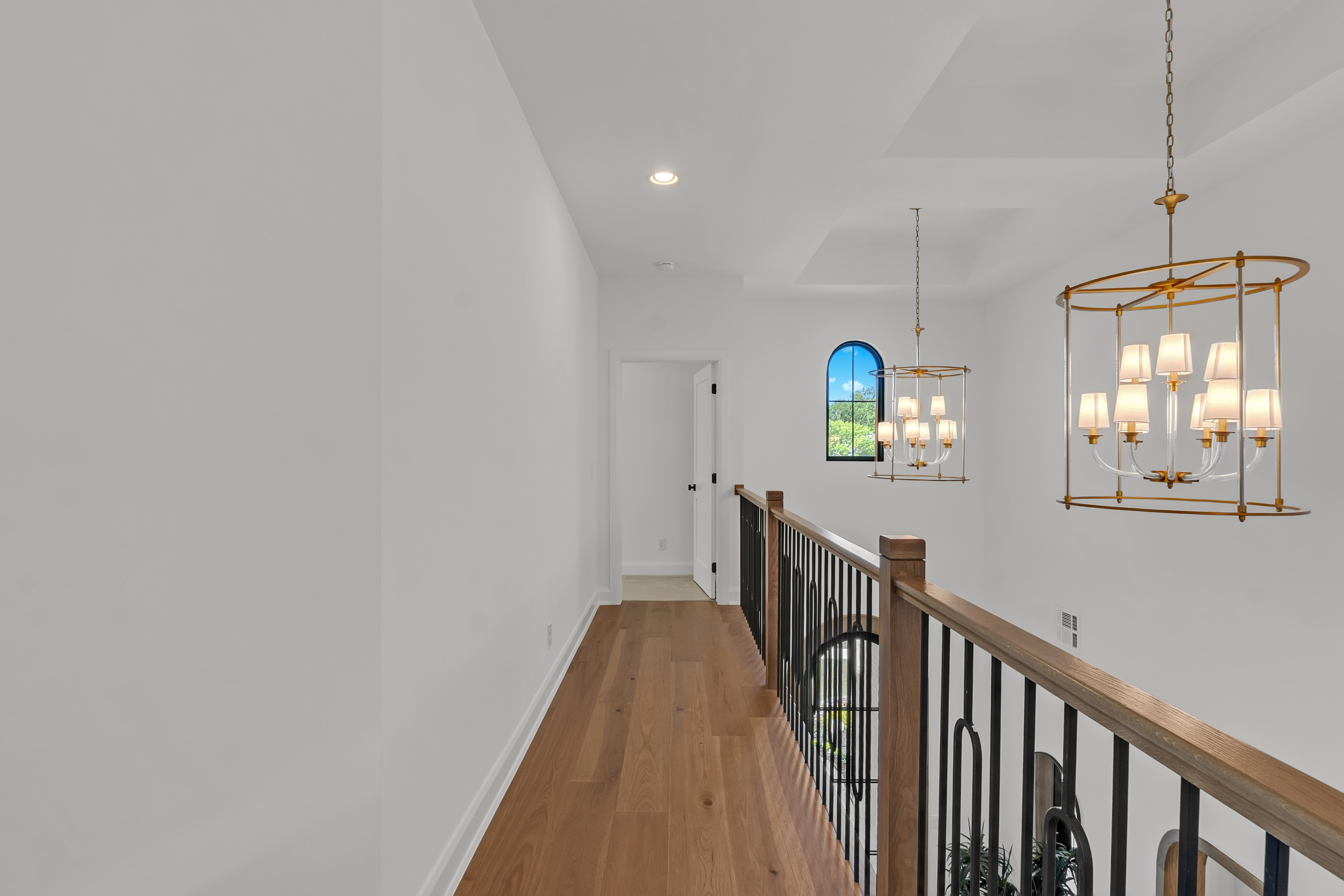 1226 E 30TH ST - Gallery Image 52
