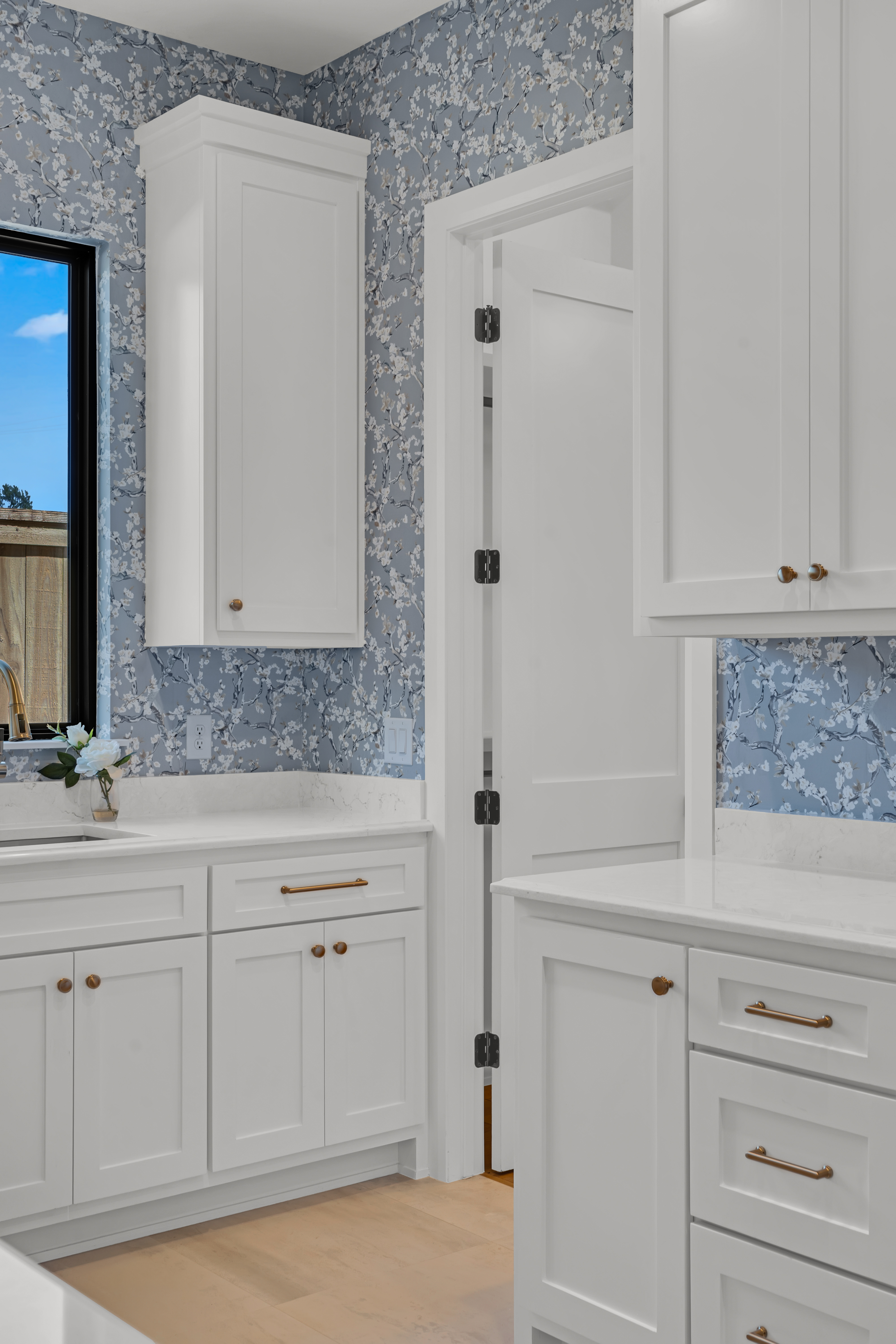 1226 E 30TH ST - Gallery Image 61