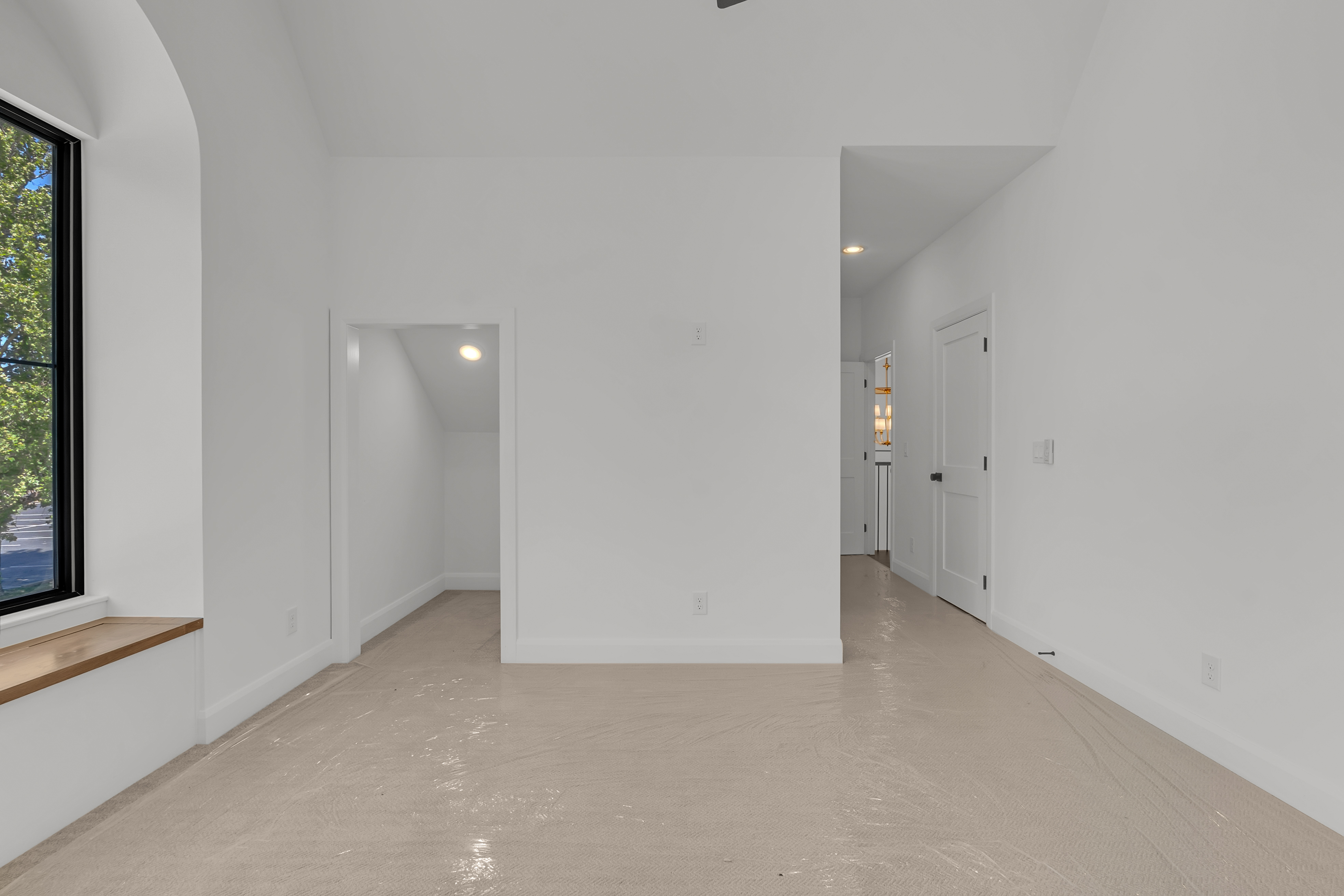 1226 E 30TH ST - Gallery Image 73
