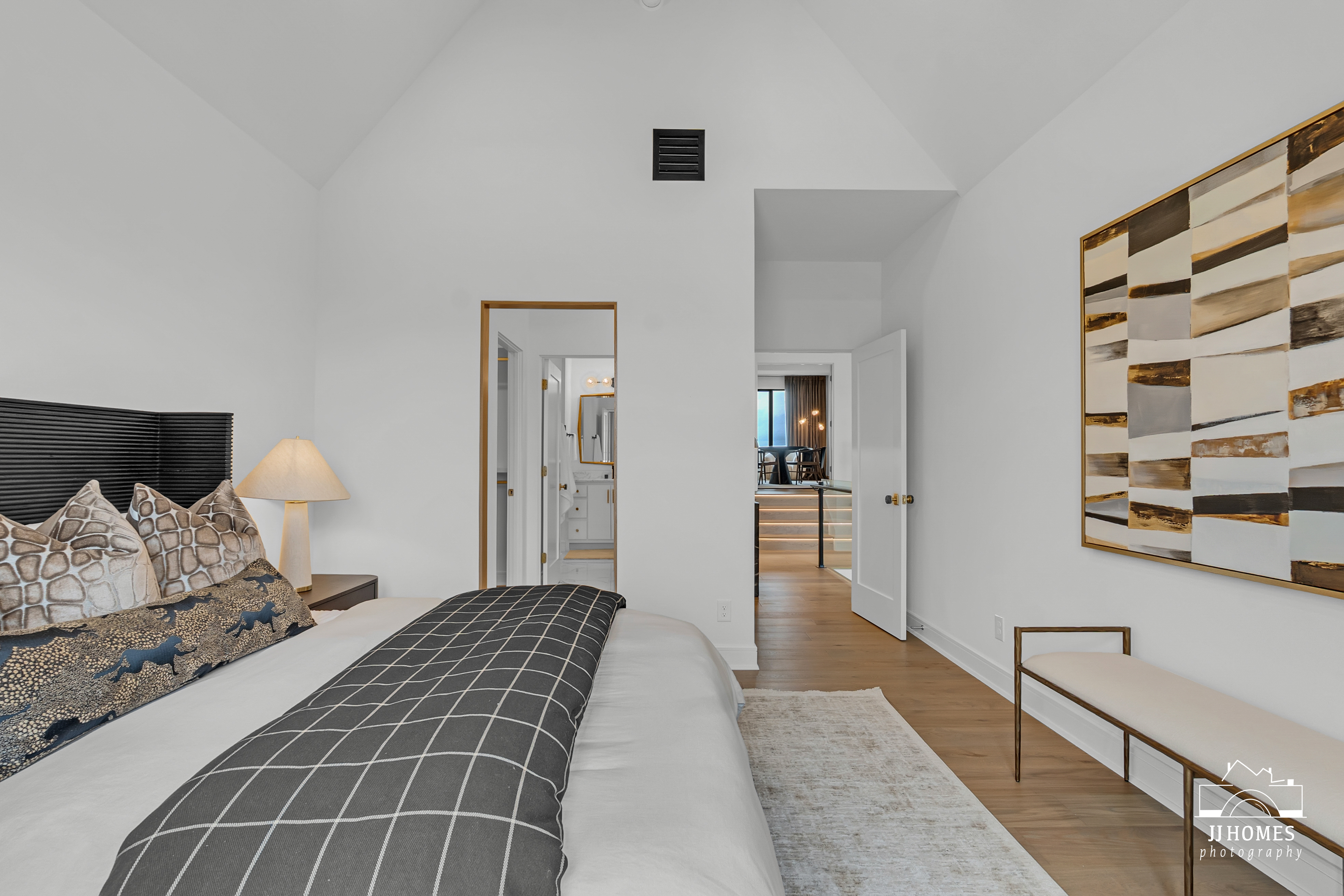 5907 N EAGLE RD - Gallery Image 35