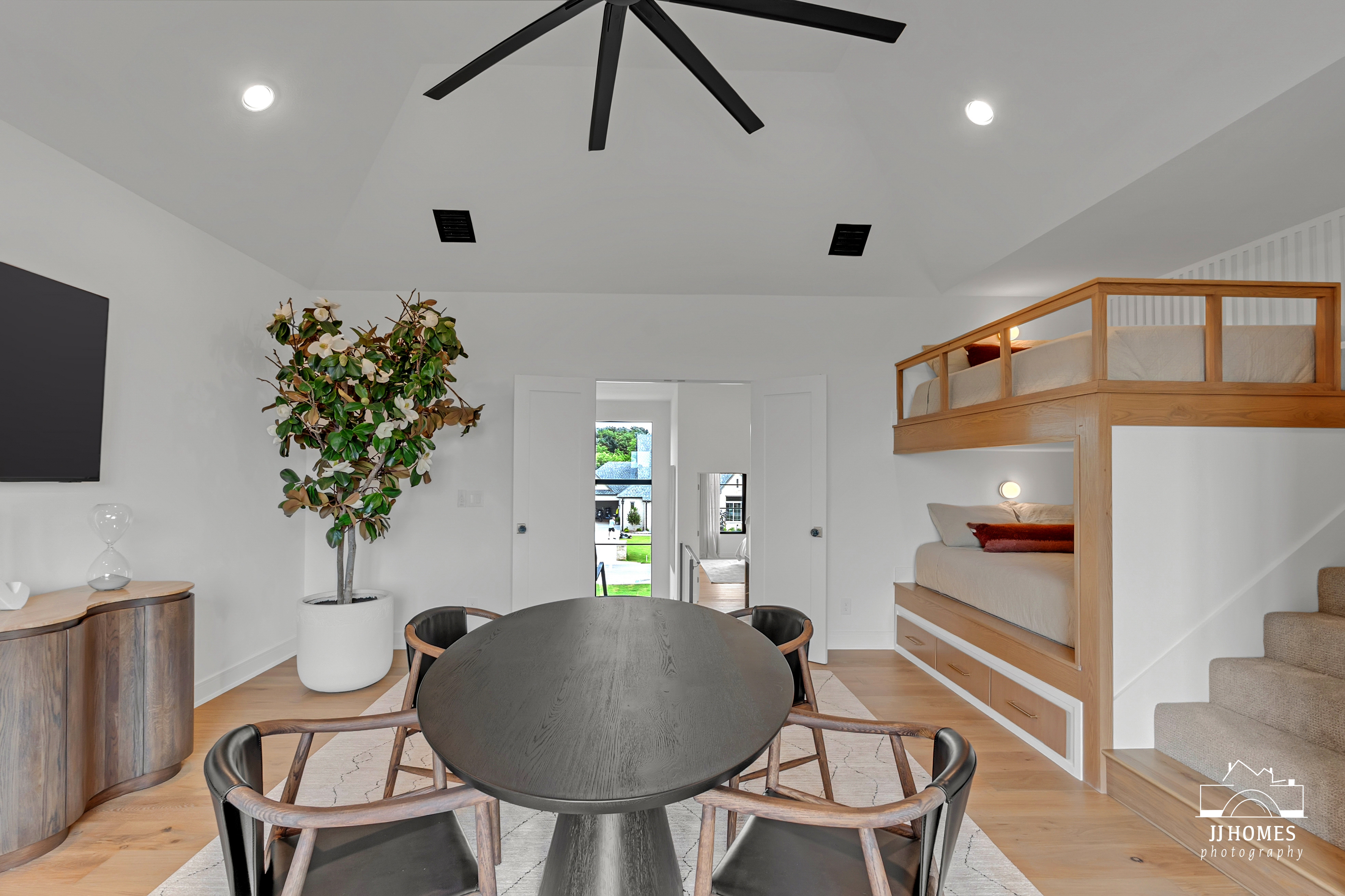 5907 N EAGLE RD - Gallery Image 55