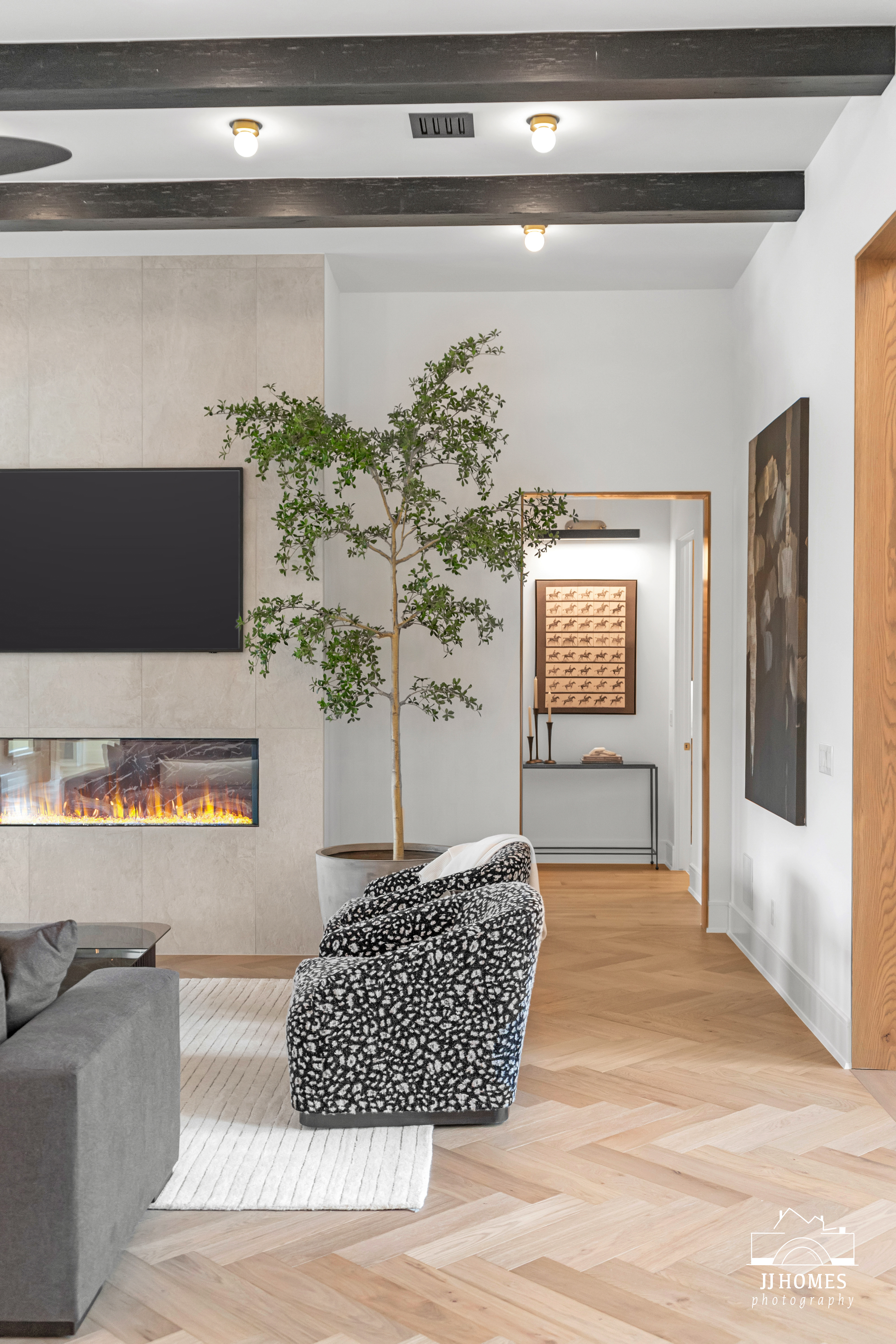 5907 N EAGLE RD - Gallery Image 129