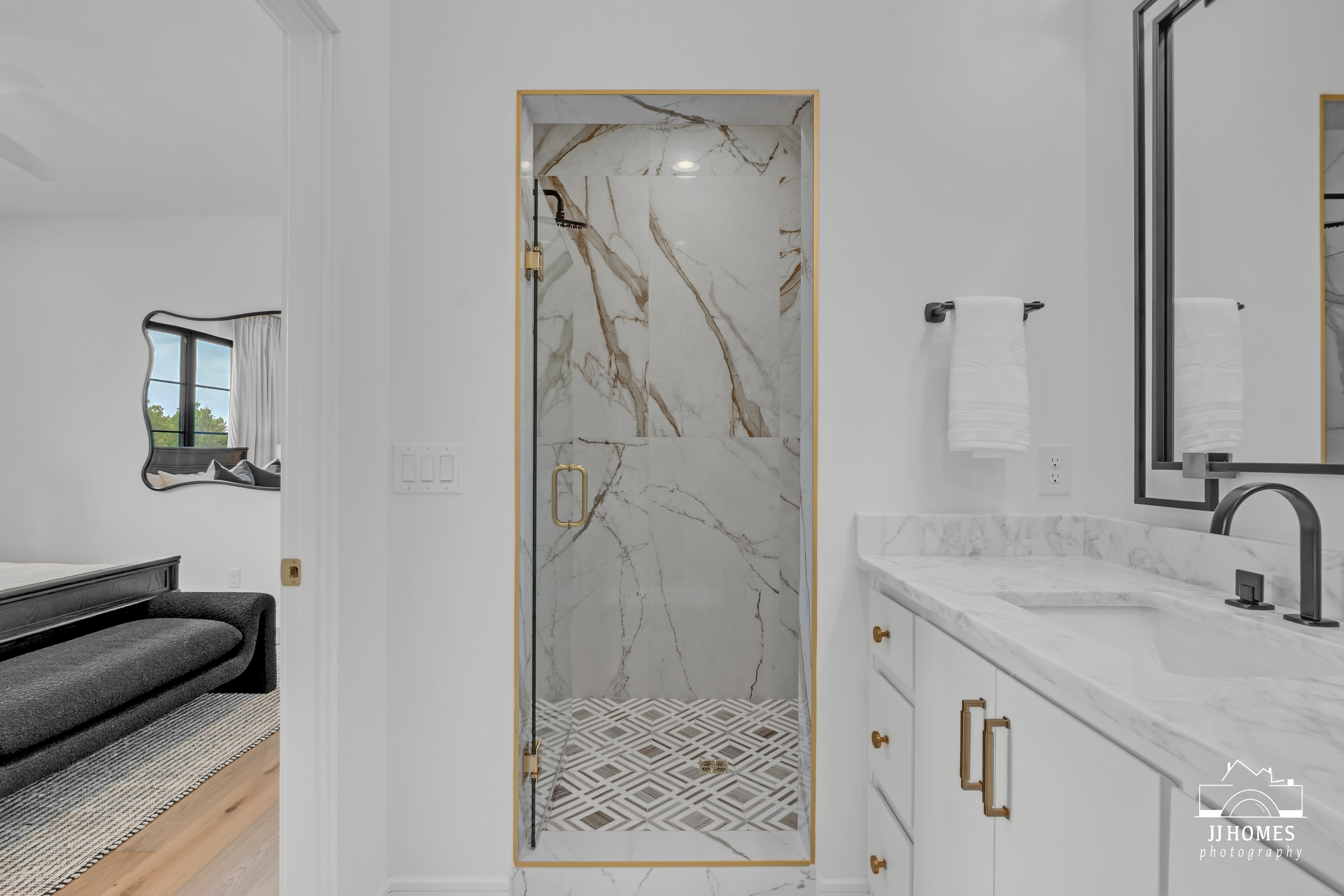 5907 N EAGLE RD - Gallery Image 134