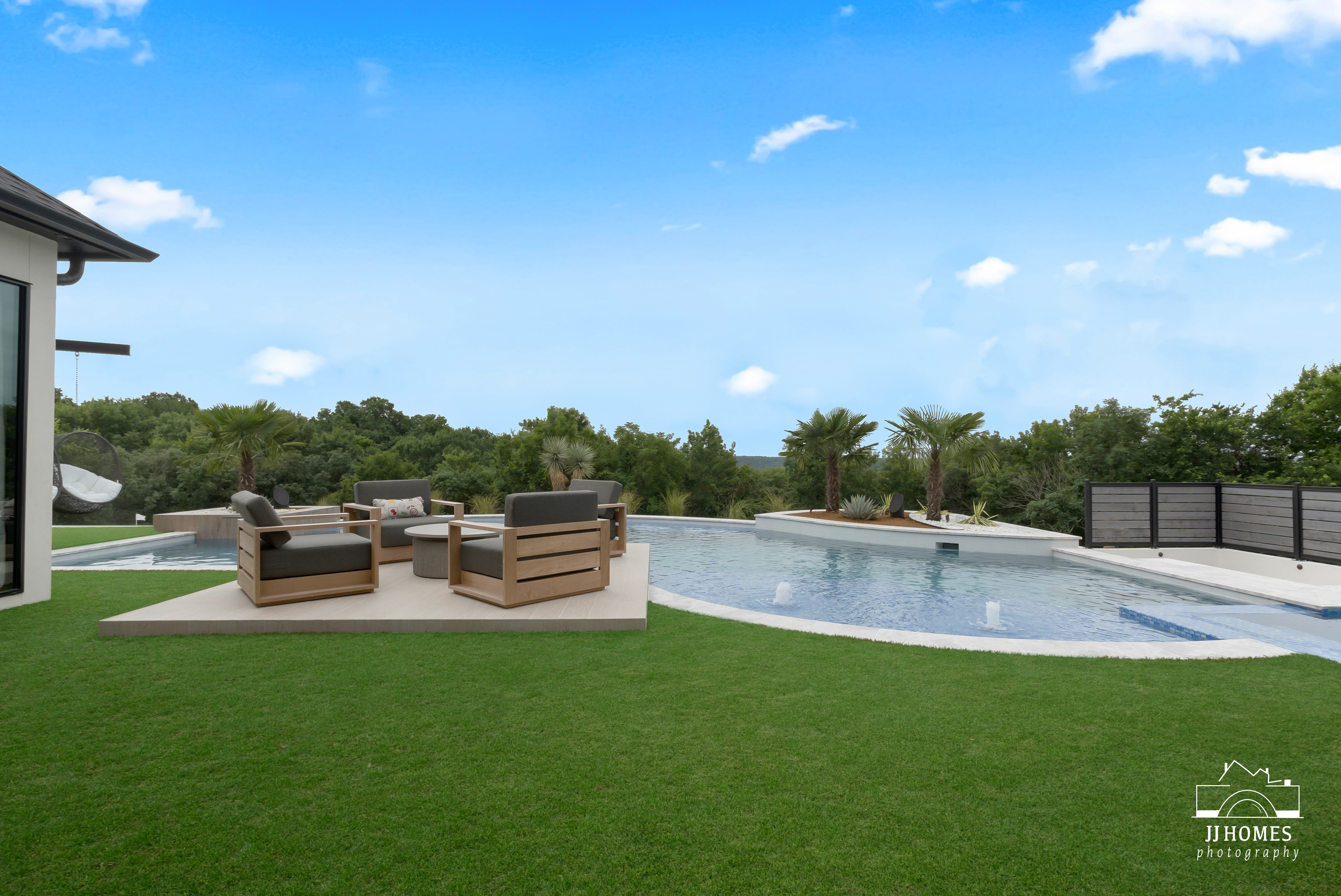 5907 N EAGLE RD - Gallery Image 135