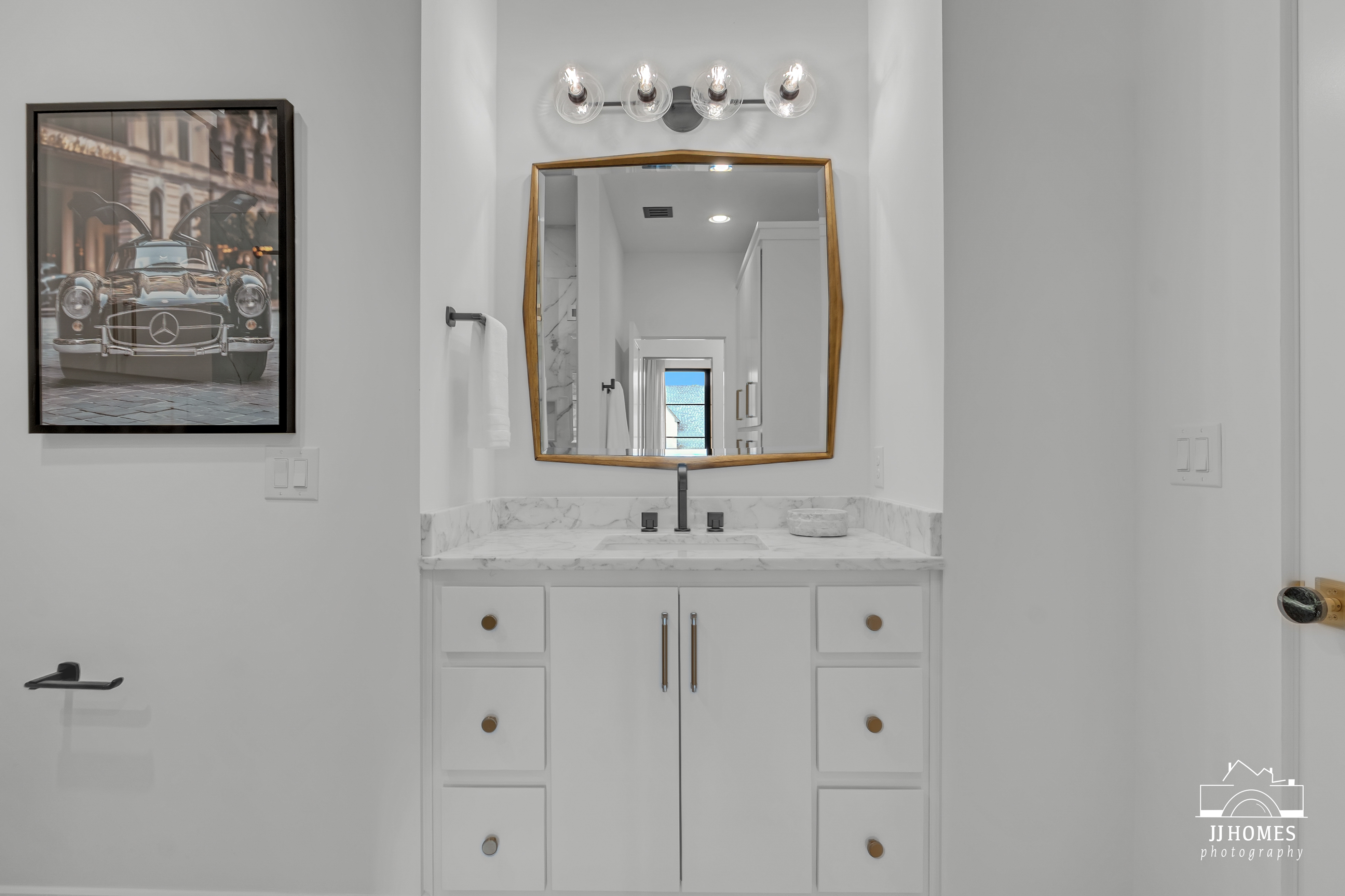 5907 N EAGLE RD - Gallery Image 140