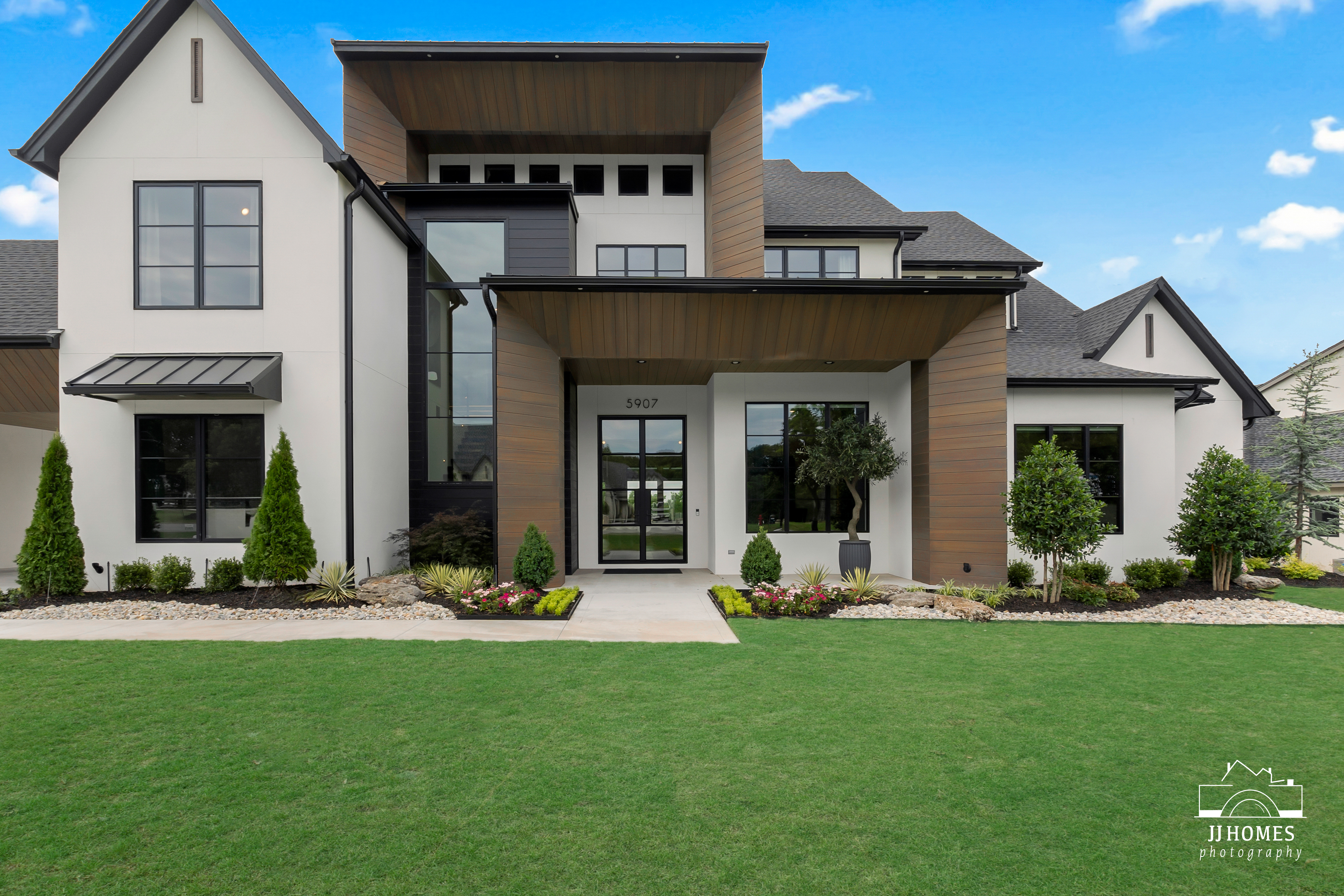5907 N EAGLE RD - Gallery Image 141