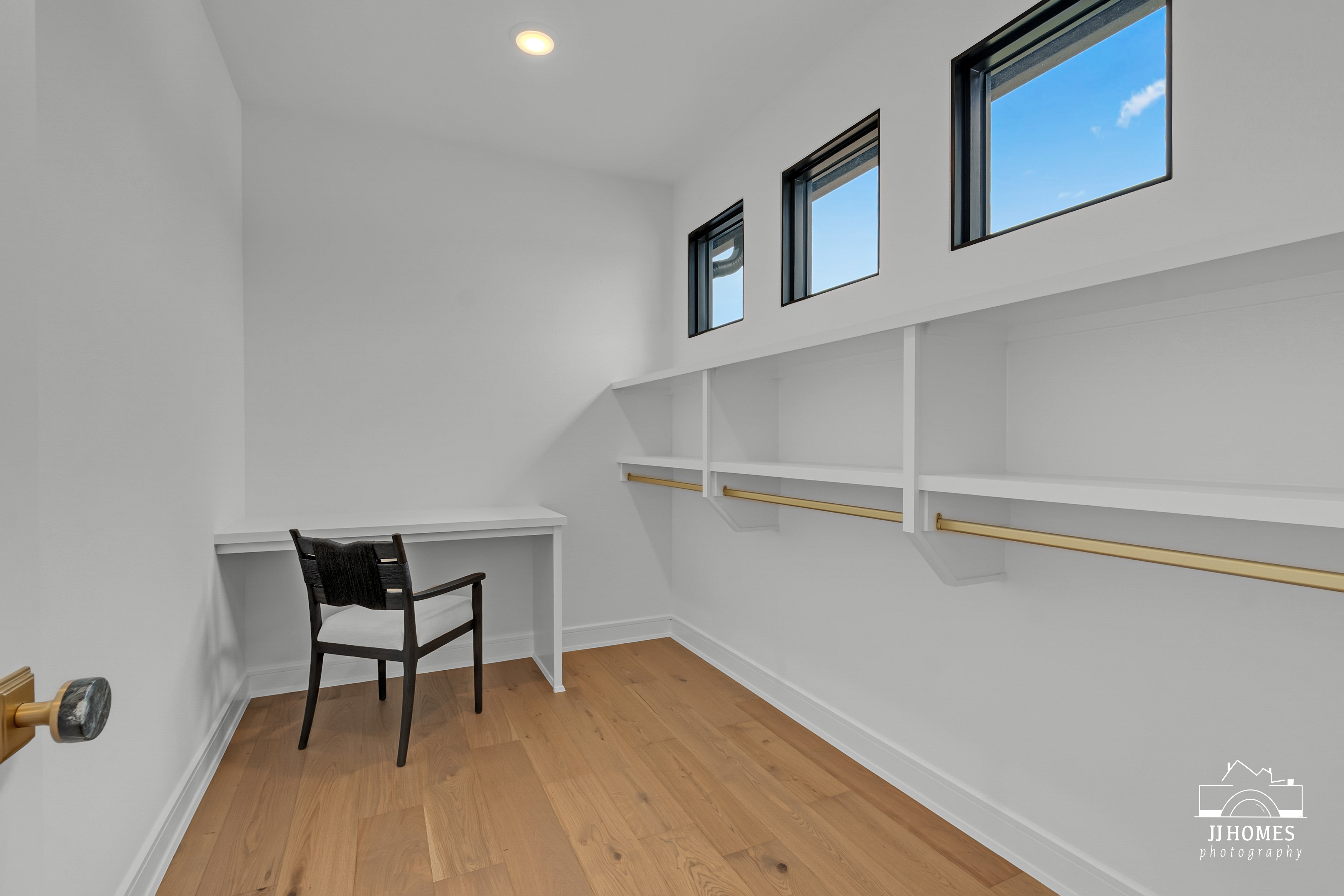 5907 N EAGLE RD - Gallery Image 147