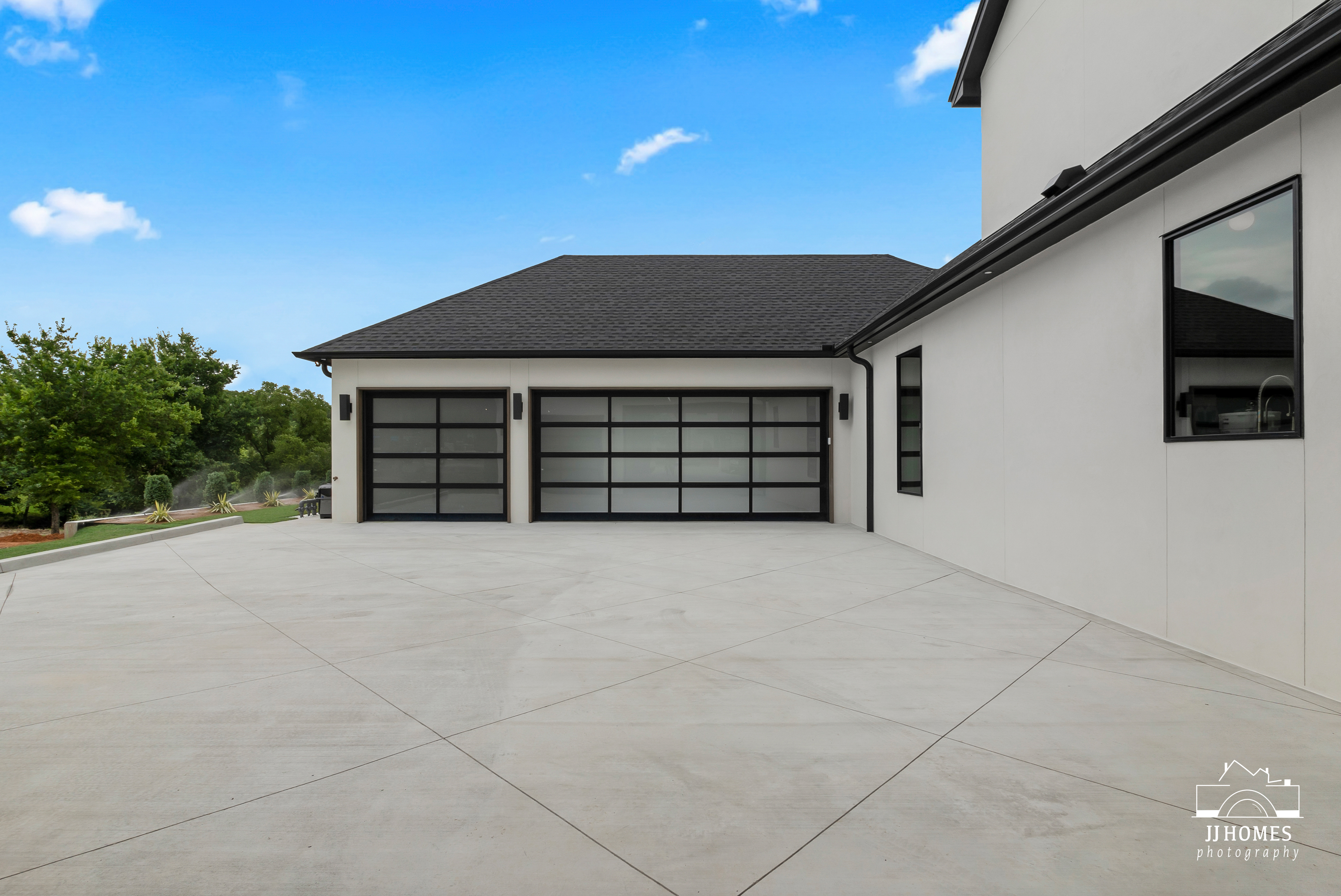 5907 N EAGLE RD - Gallery Image 166