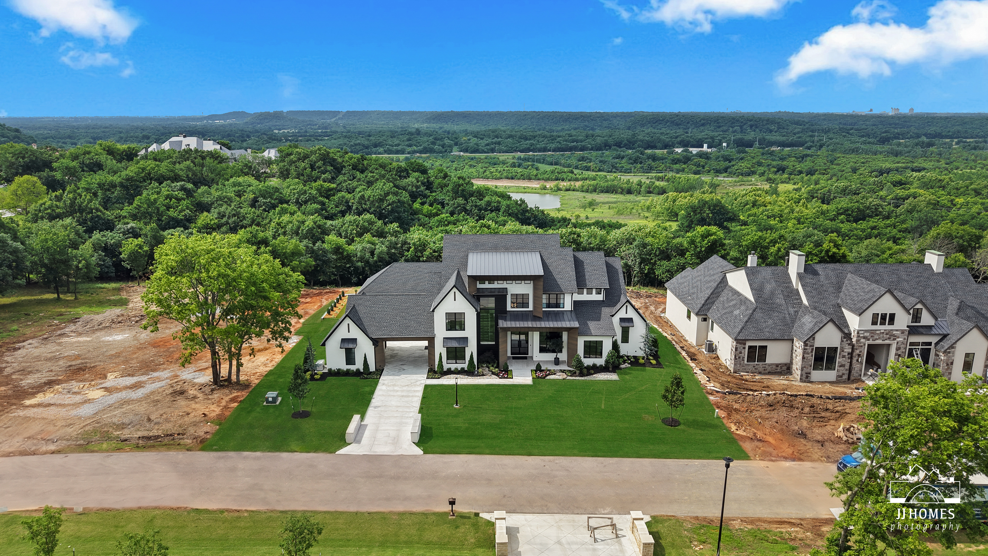 5907 N EAGLE RD - Gallery Image 185