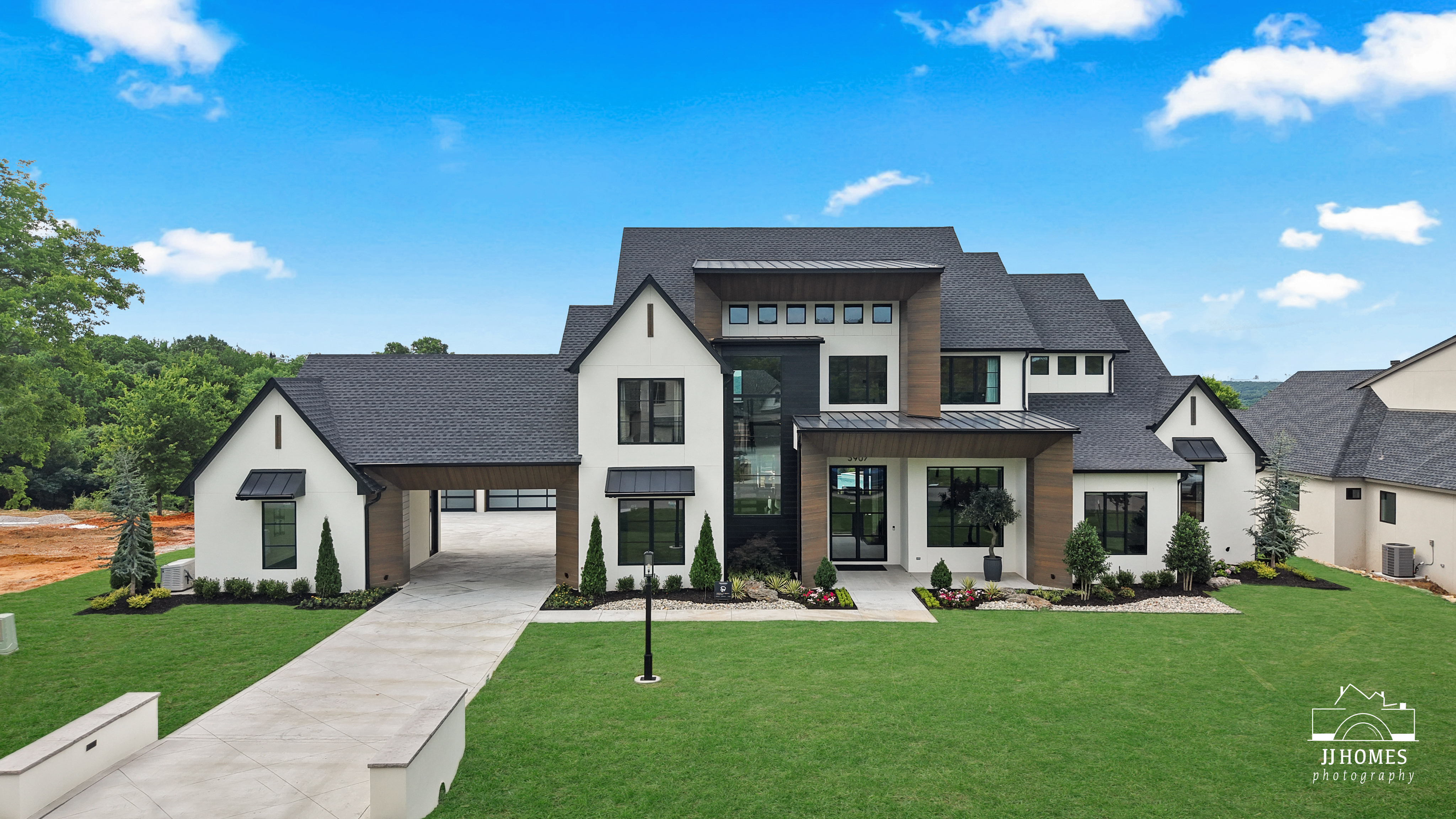 5907 N EAGLE RD - Gallery Image 192