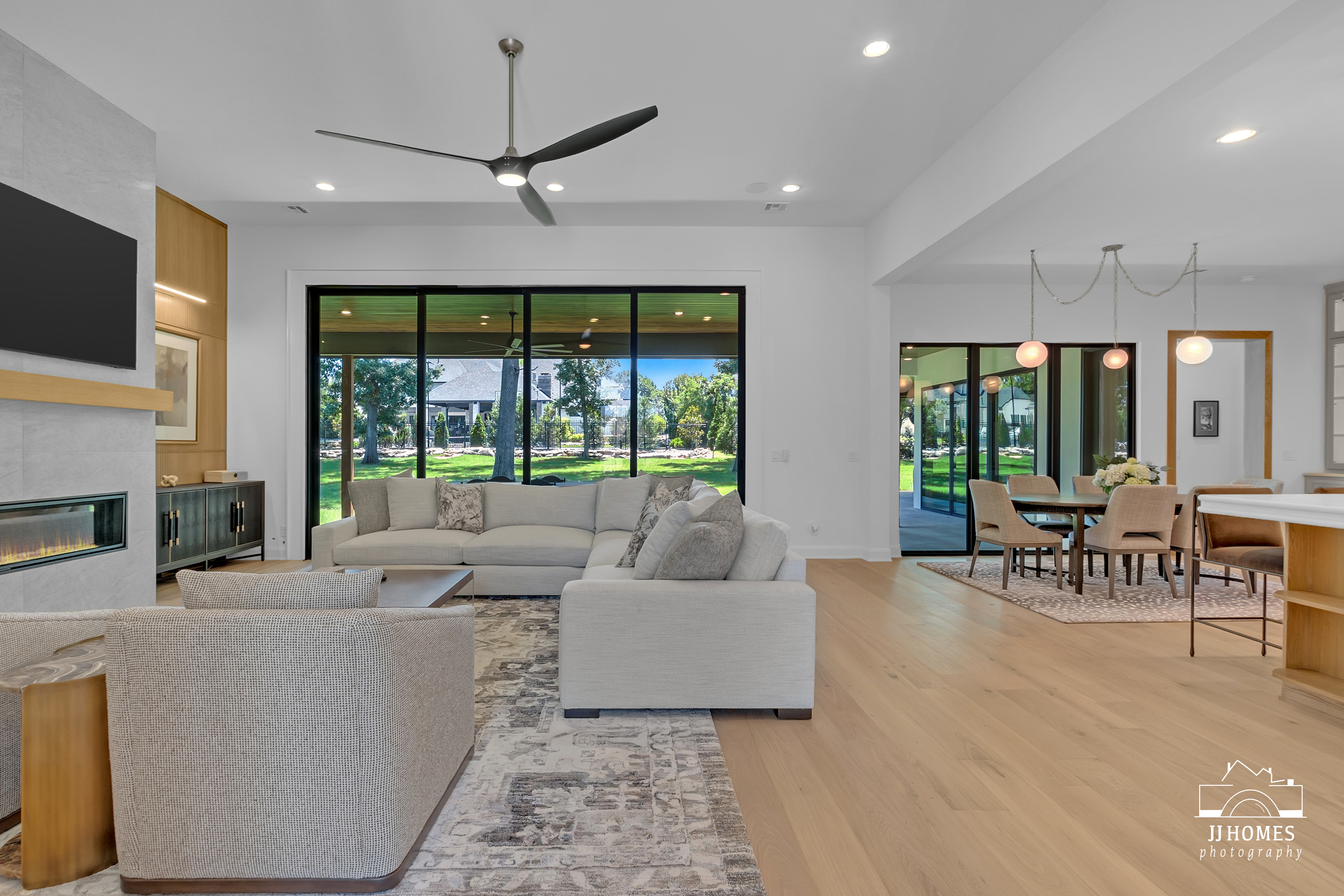17878 E FALCON PASS - Gallery Image 2
