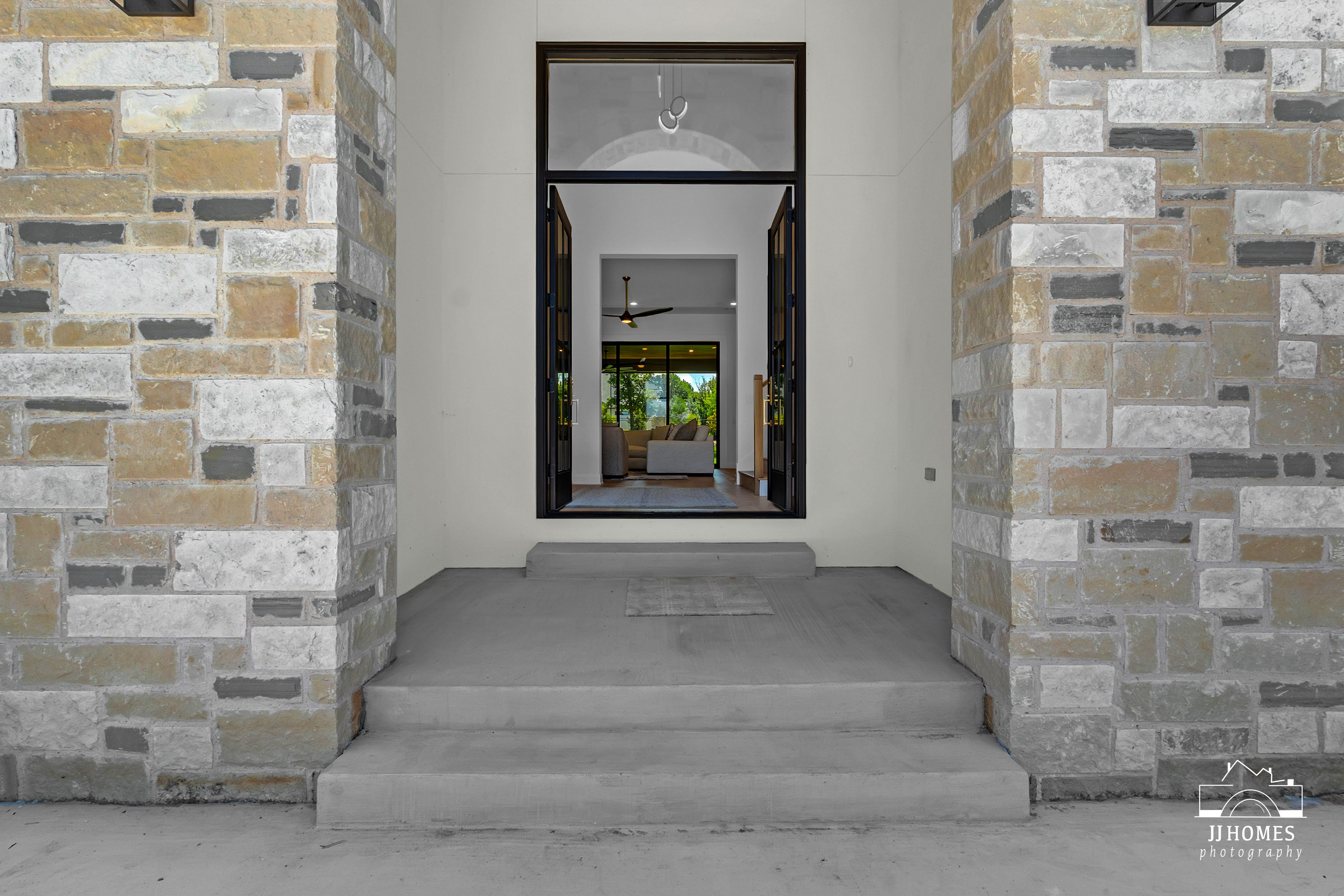 17878 E FALCON PASS - Gallery Image 21