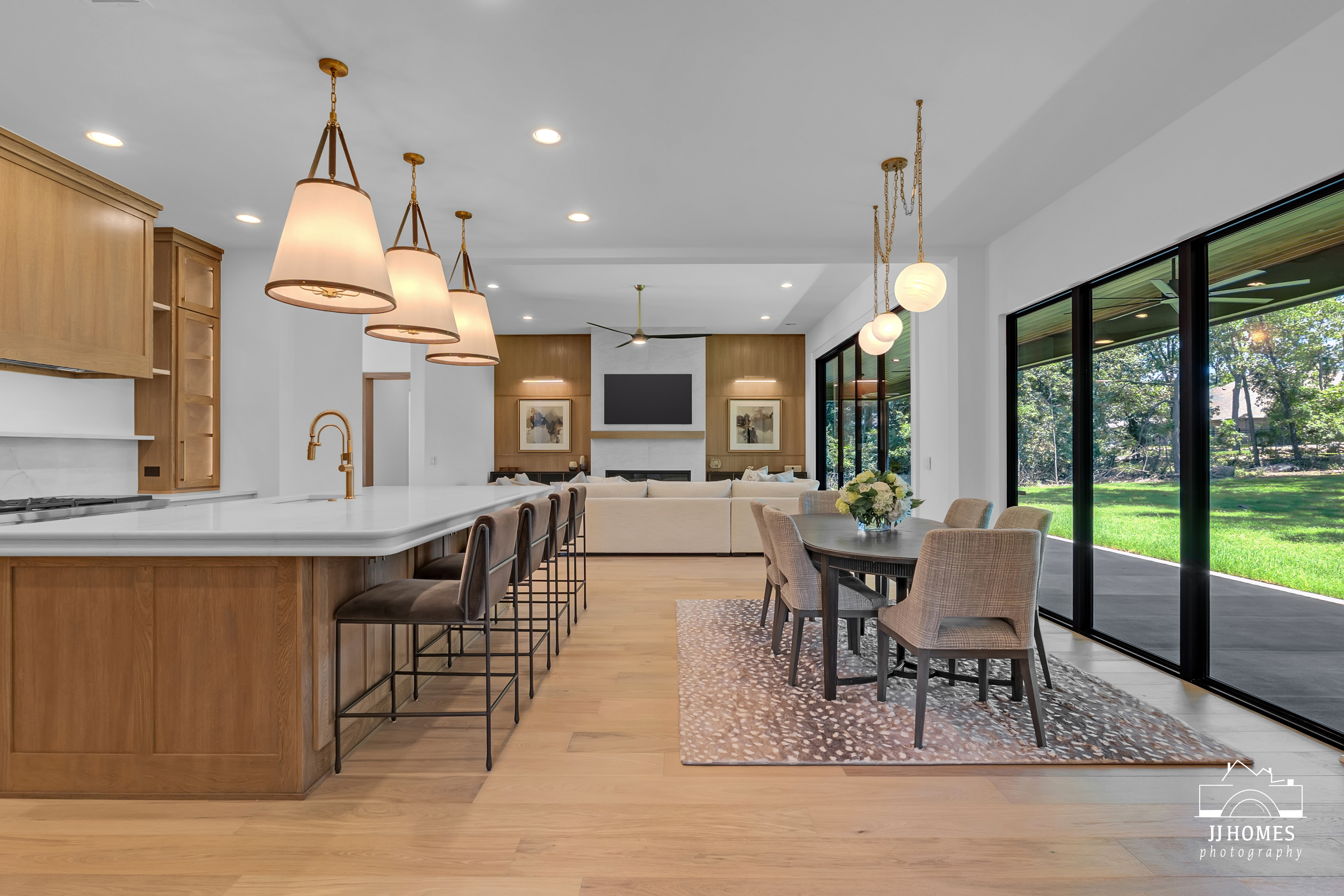 17878 E FALCON PASS - Gallery Image 33