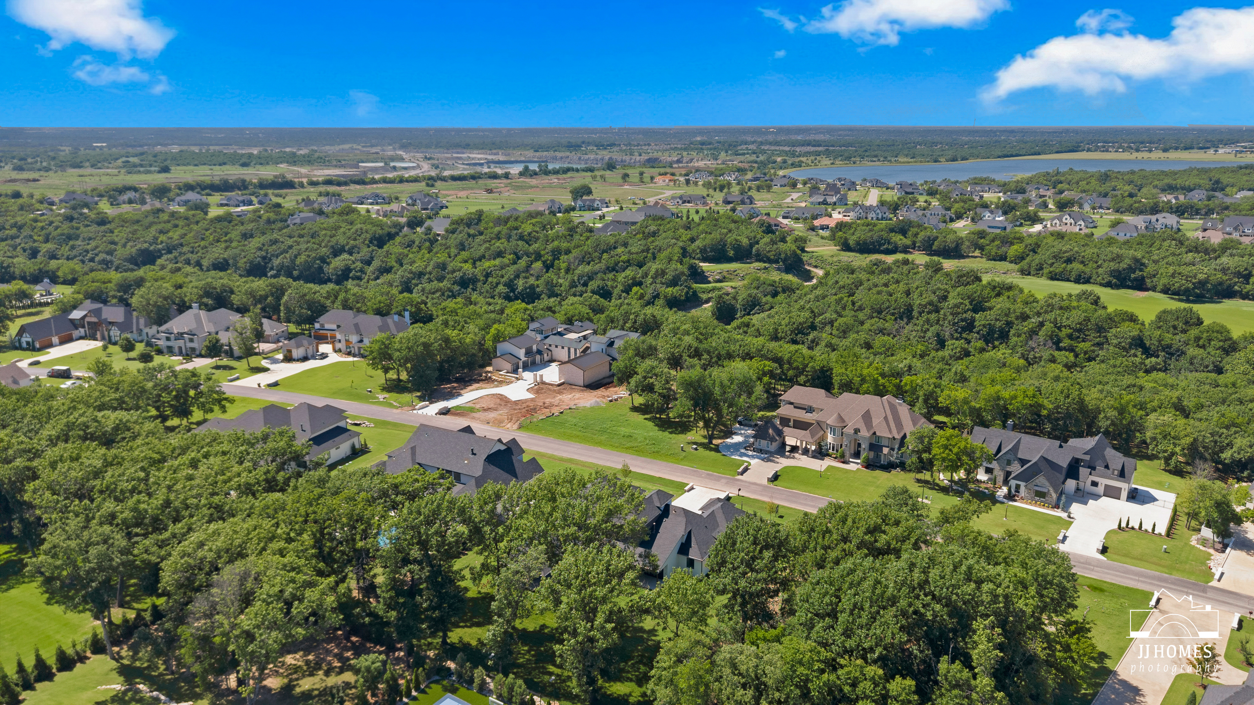 17878 E FALCON PASS - Gallery Image 36