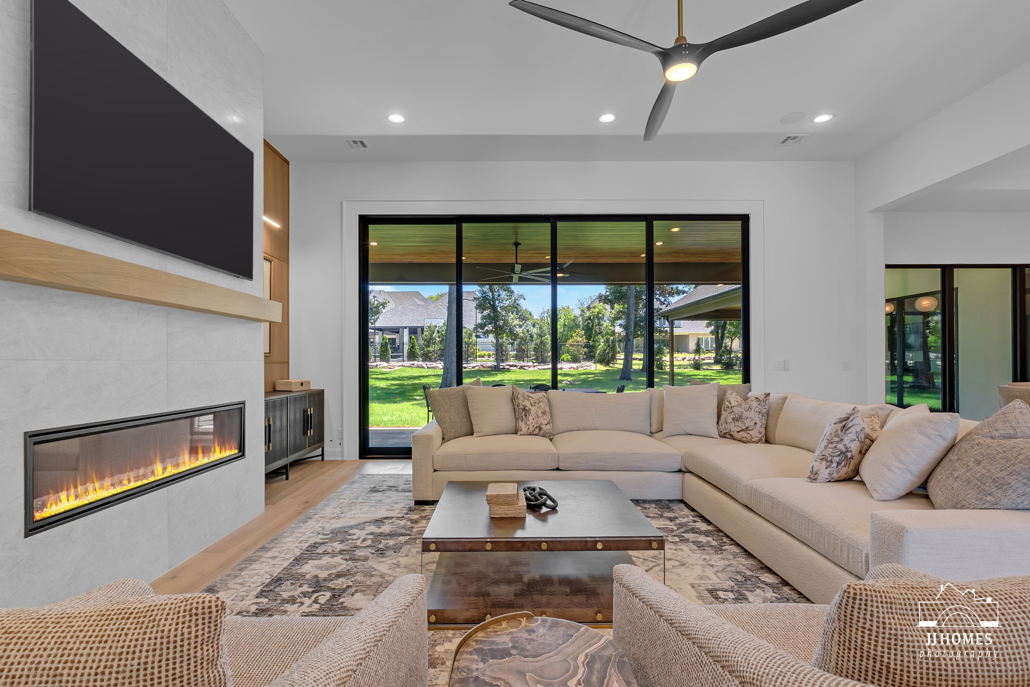 17878 E FALCON PASS - Gallery Image 60
