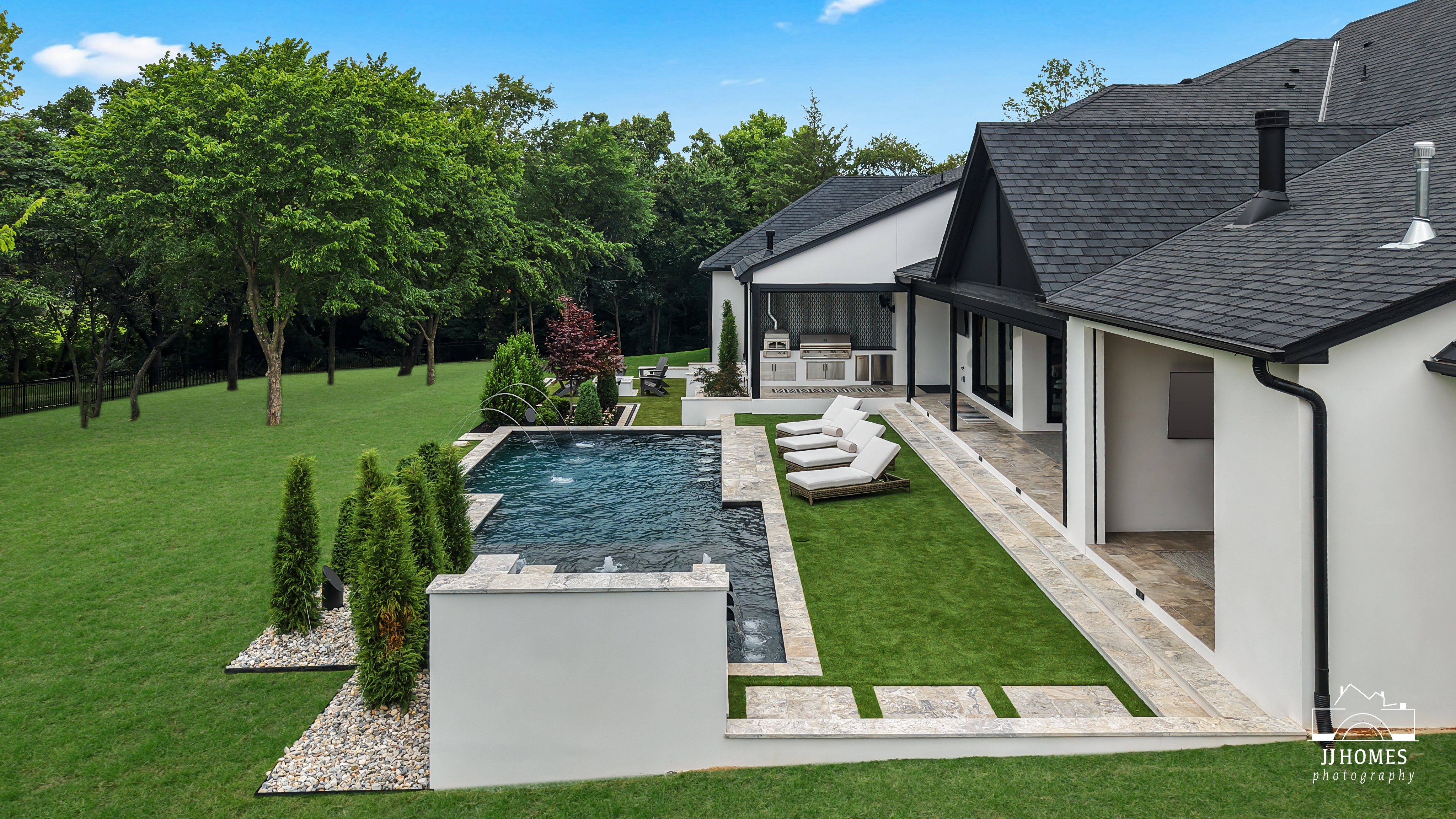 704 N 89TH ST - Gallery Image 23