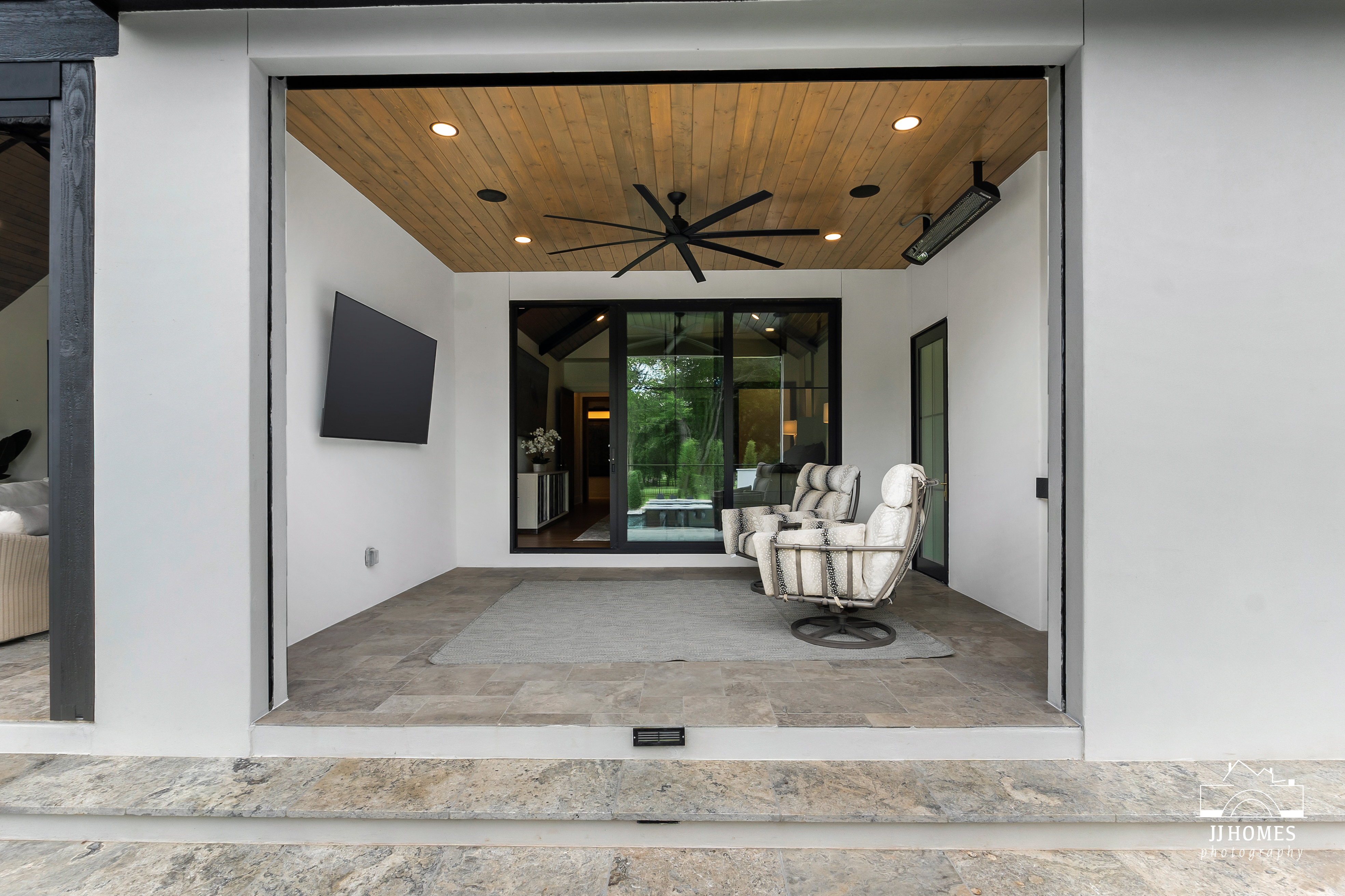 704 N 89TH ST - Gallery Image 32