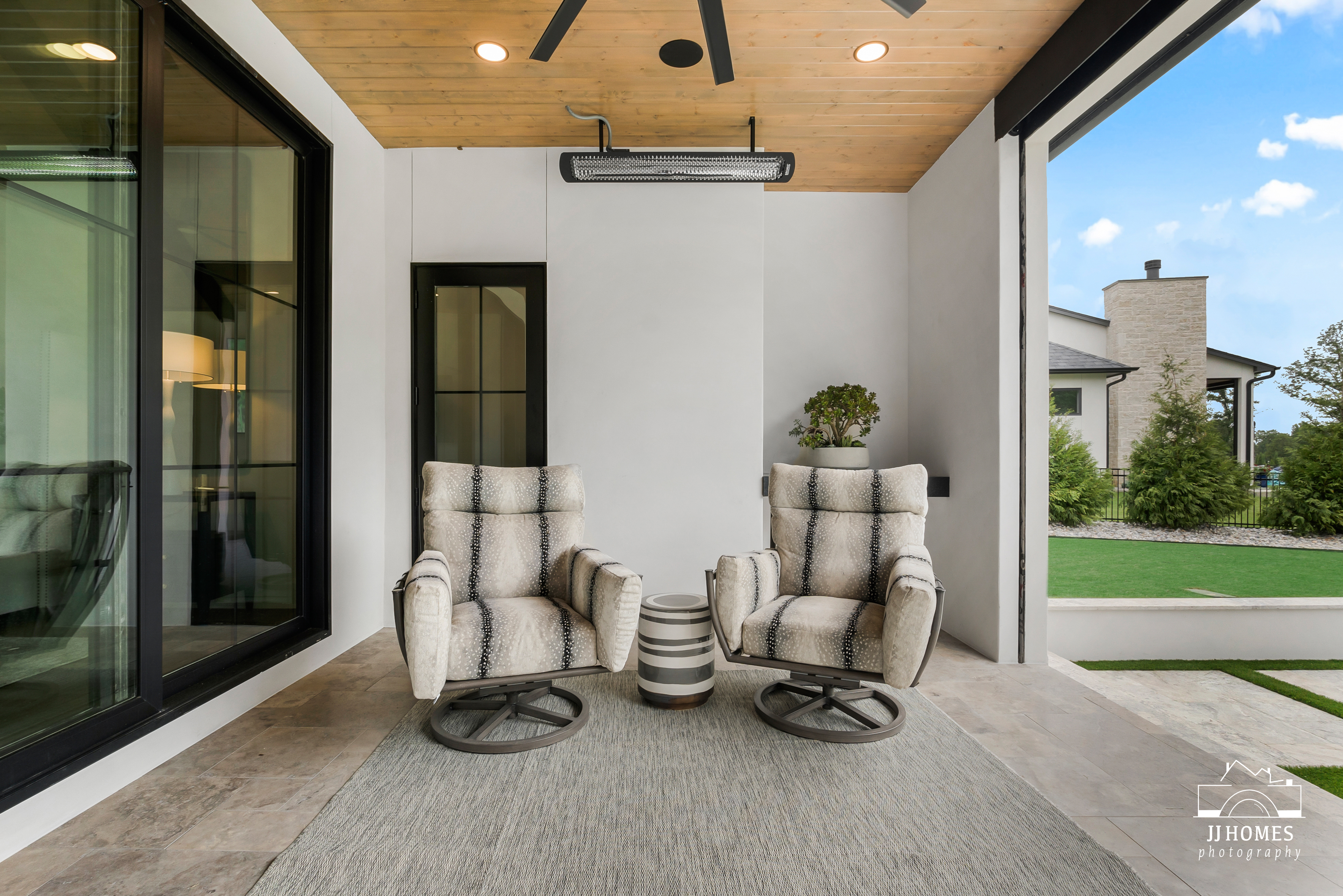 704 N 89TH ST - Gallery Image 34