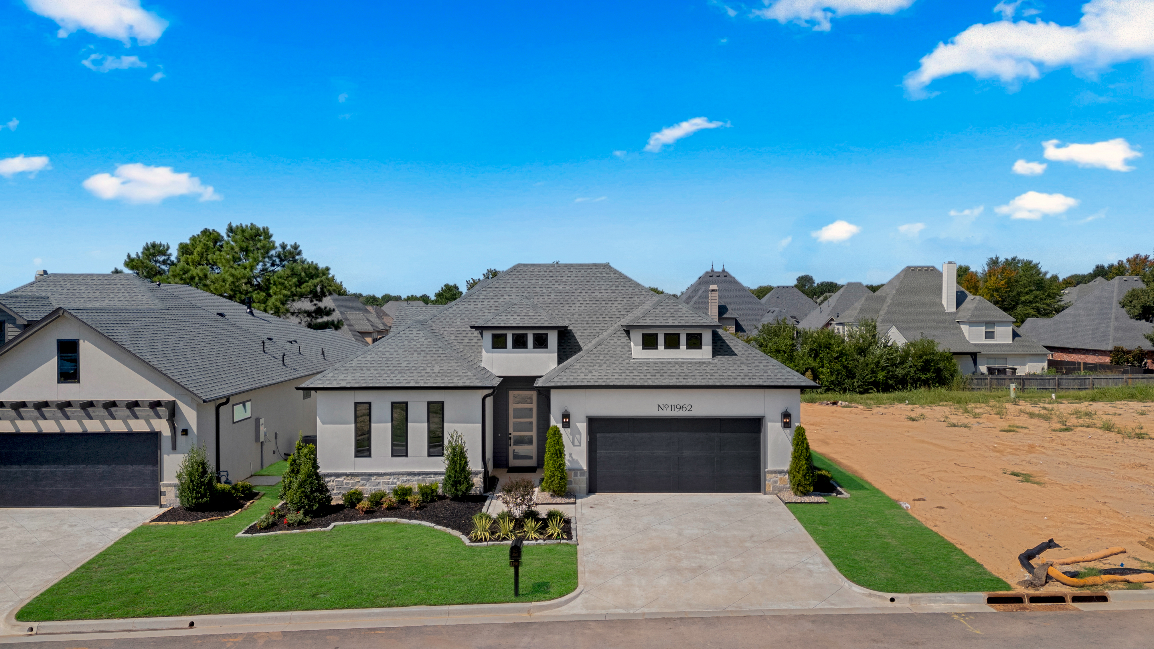 11962 S 94TH E AVE - Gallery Image 10