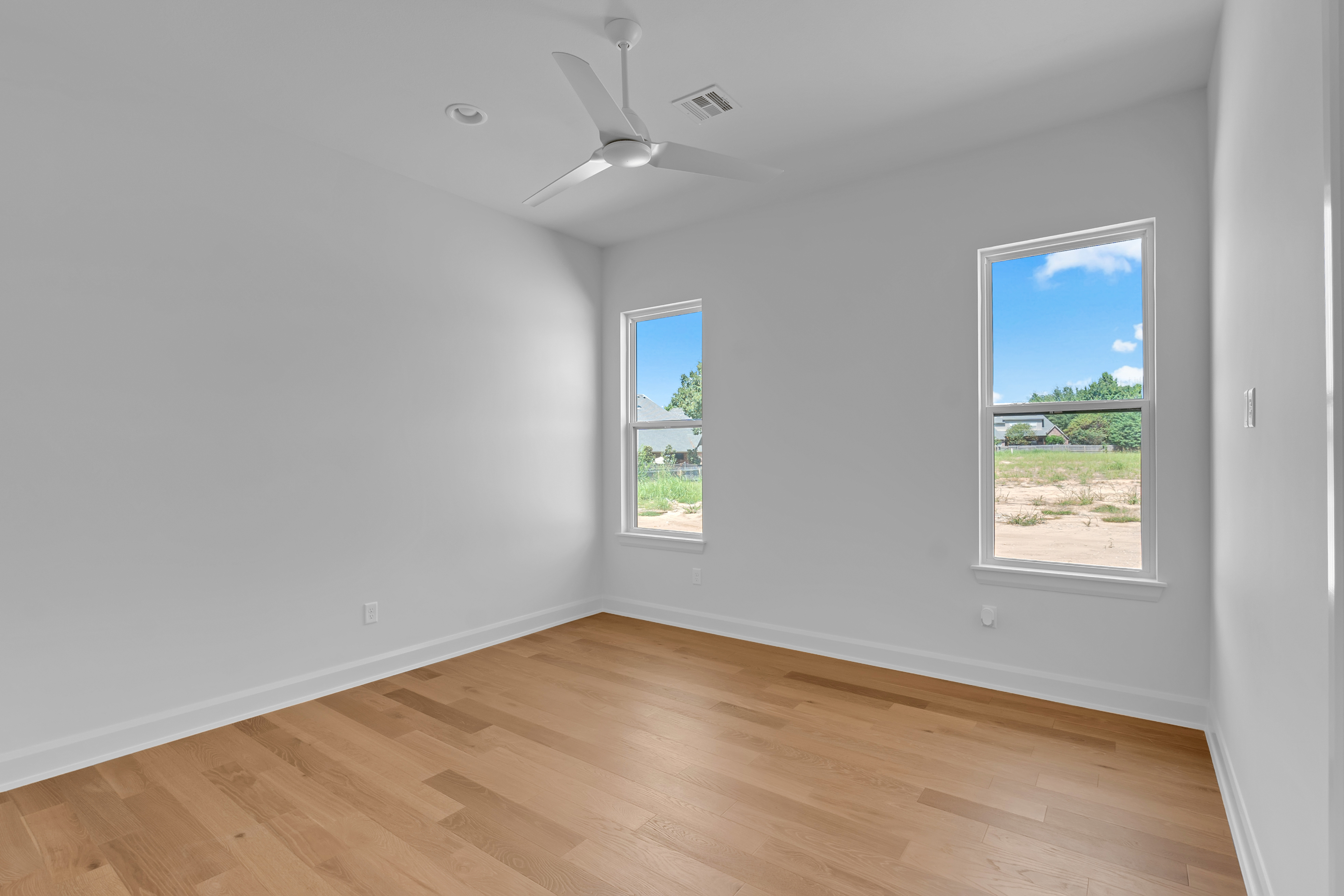 11962 S 94TH E AVE - Gallery Image 37