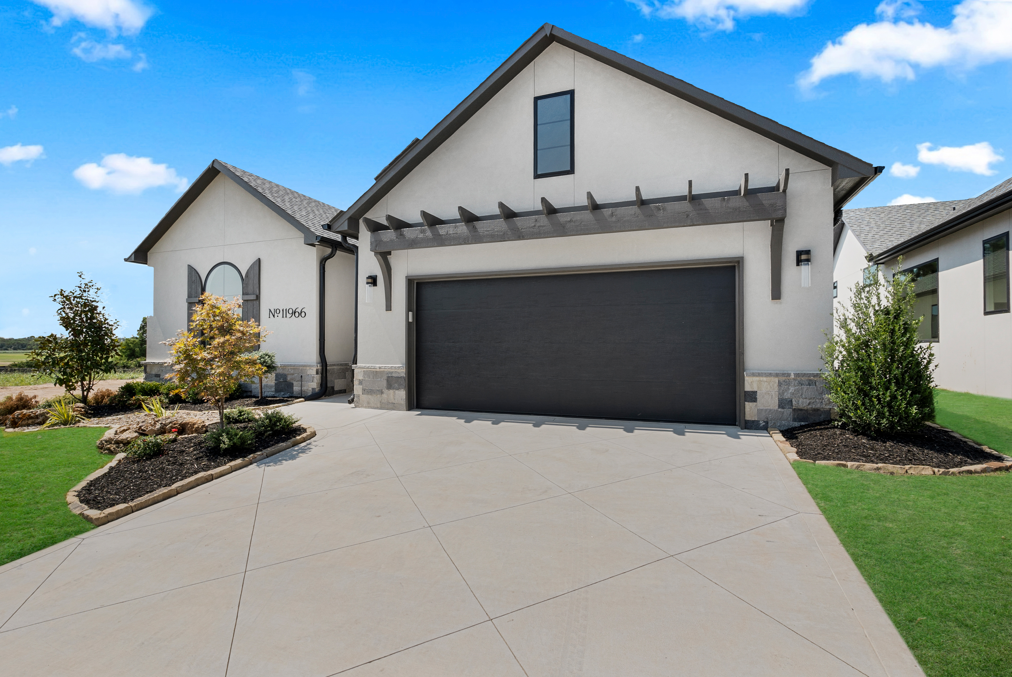 11966 S 94TH E AVE - Gallery Image 2