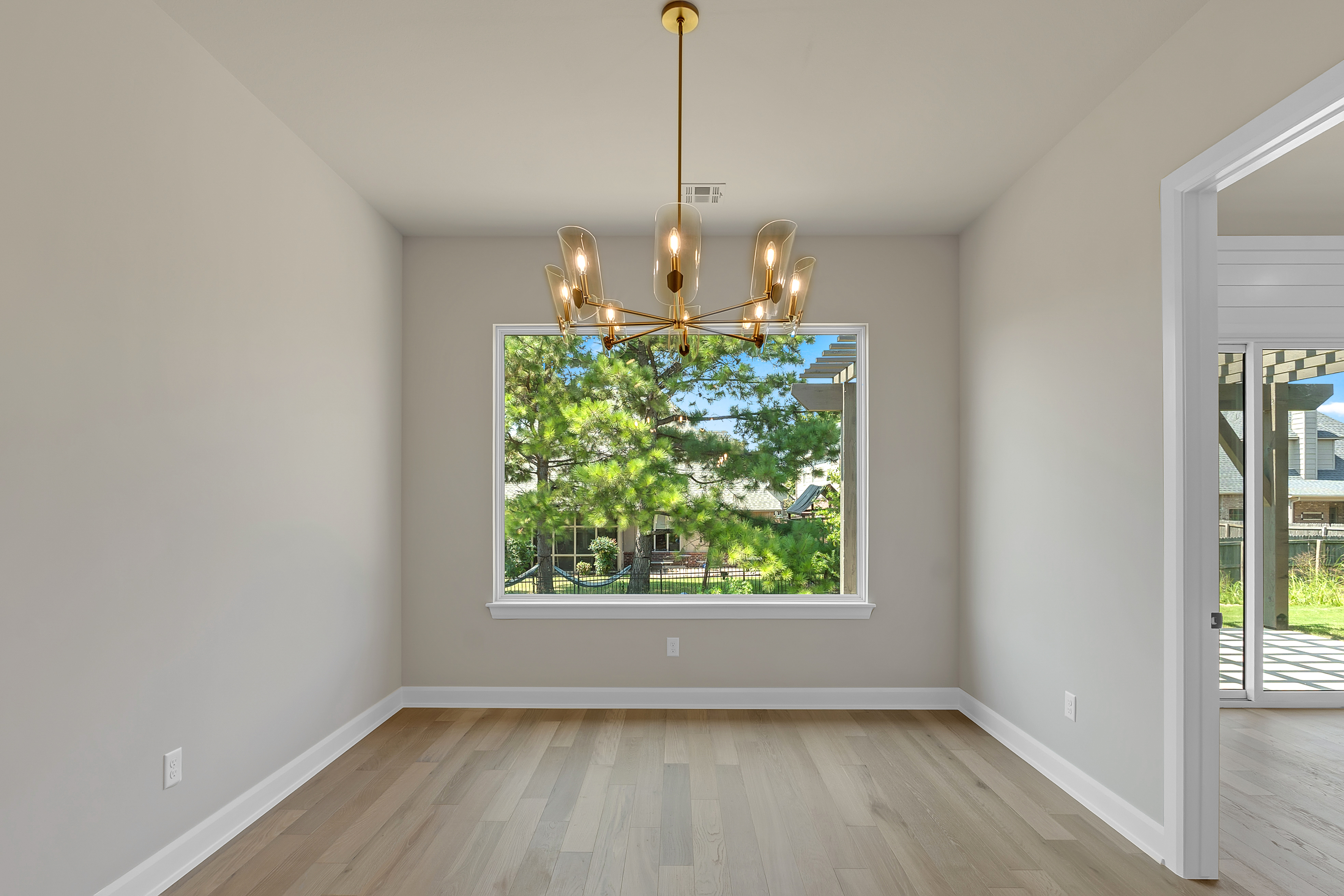 11966 S 94TH E AVE - Gallery Image 6