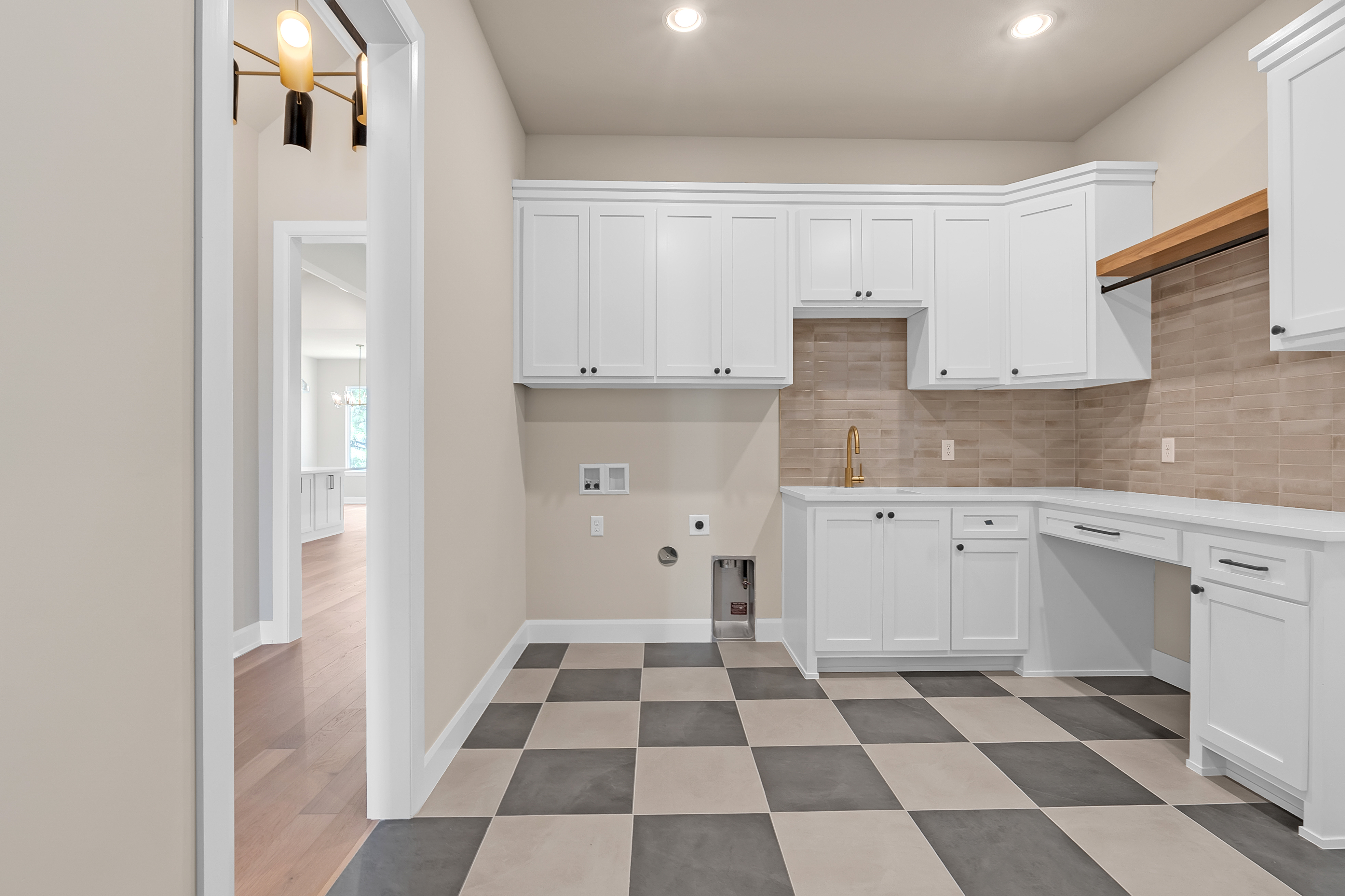 11966 S 94TH E AVE - Gallery Image 7