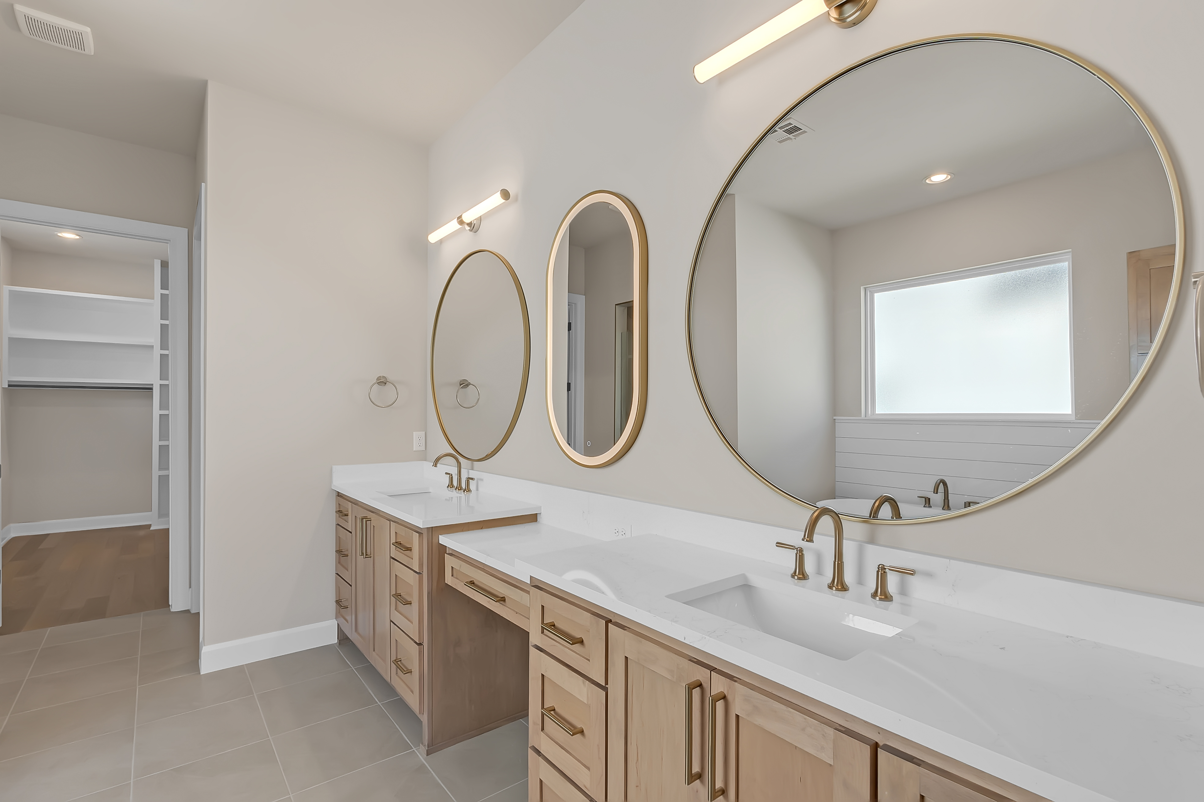 11966 S 94TH E AVE - Gallery Image 12