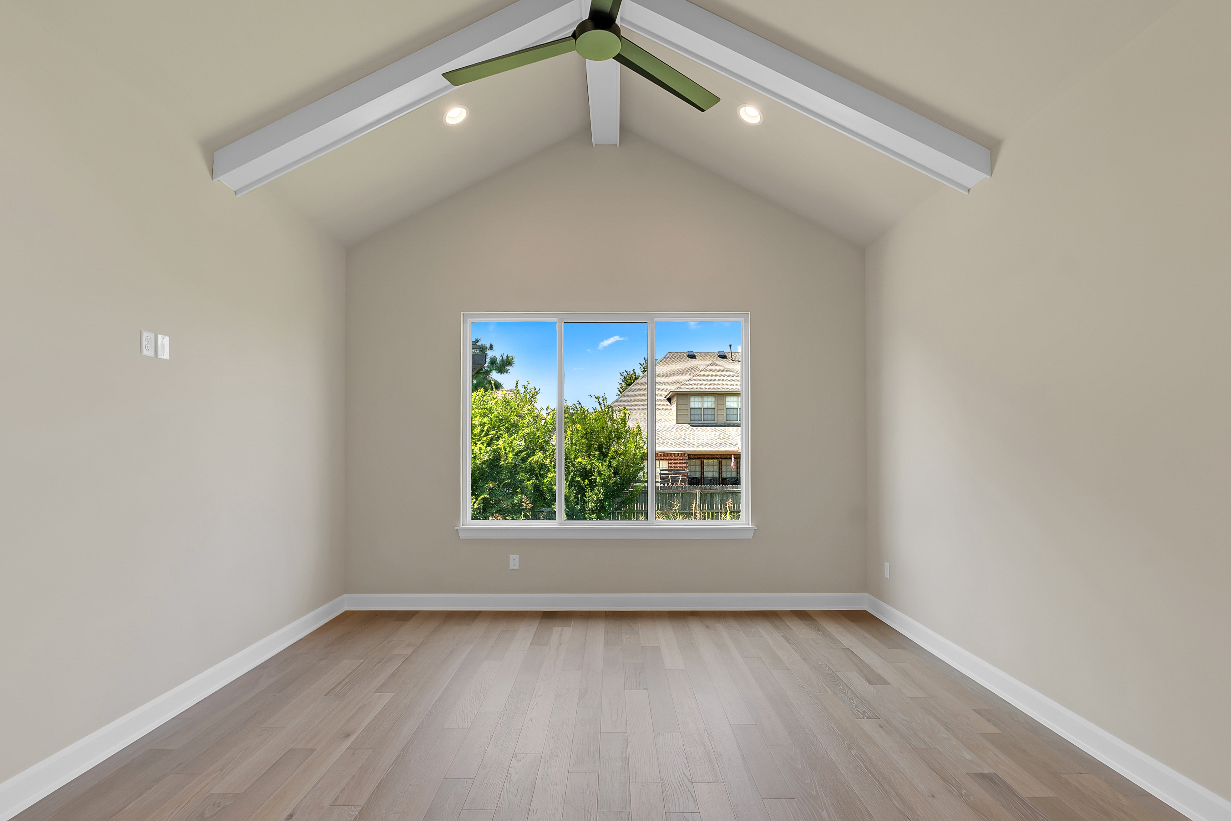 11966 S 94TH E AVE - Gallery Image 29
