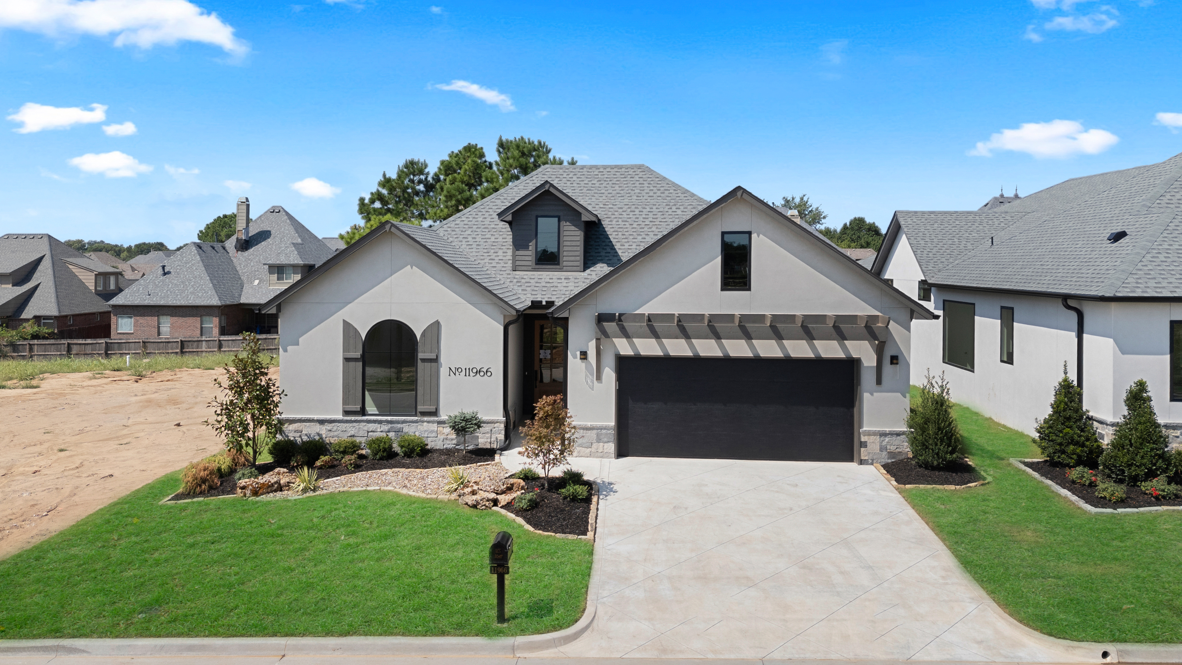 11966 S 94TH E AVE - Gallery Image 30
