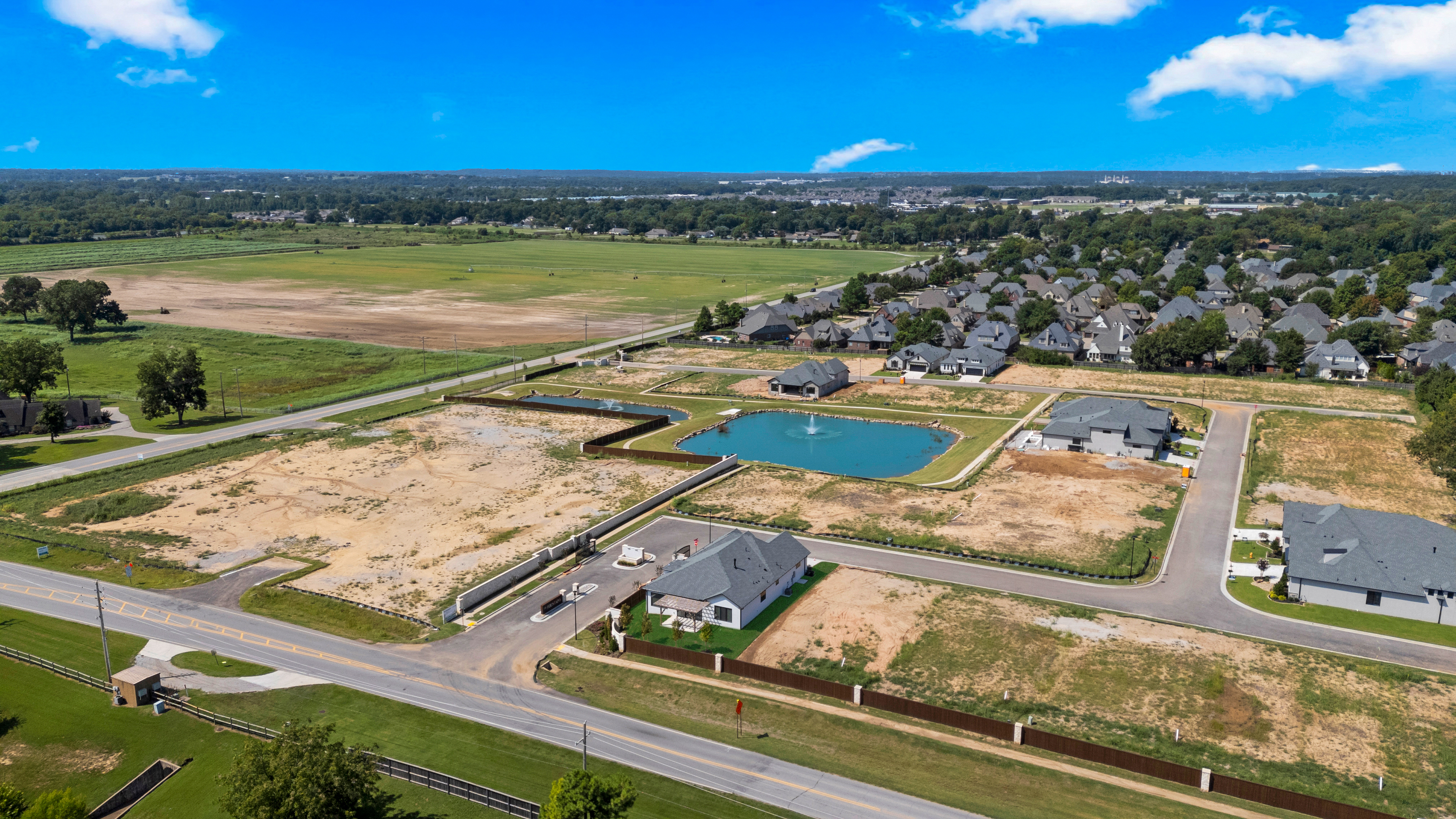 11973 S 94TH E AVE - Gallery Image 9