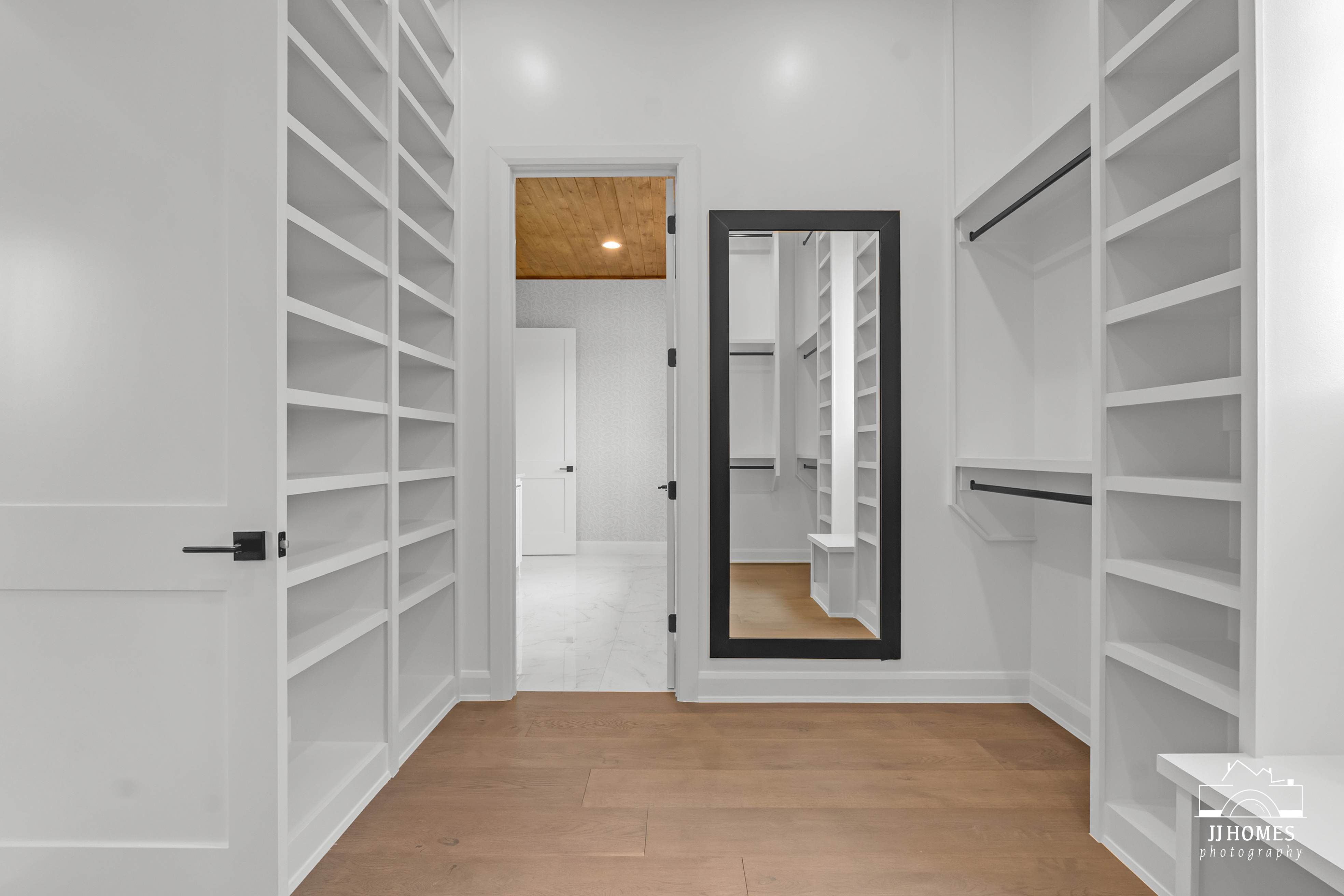 15227 S 27TH E AVE - Gallery Image 10