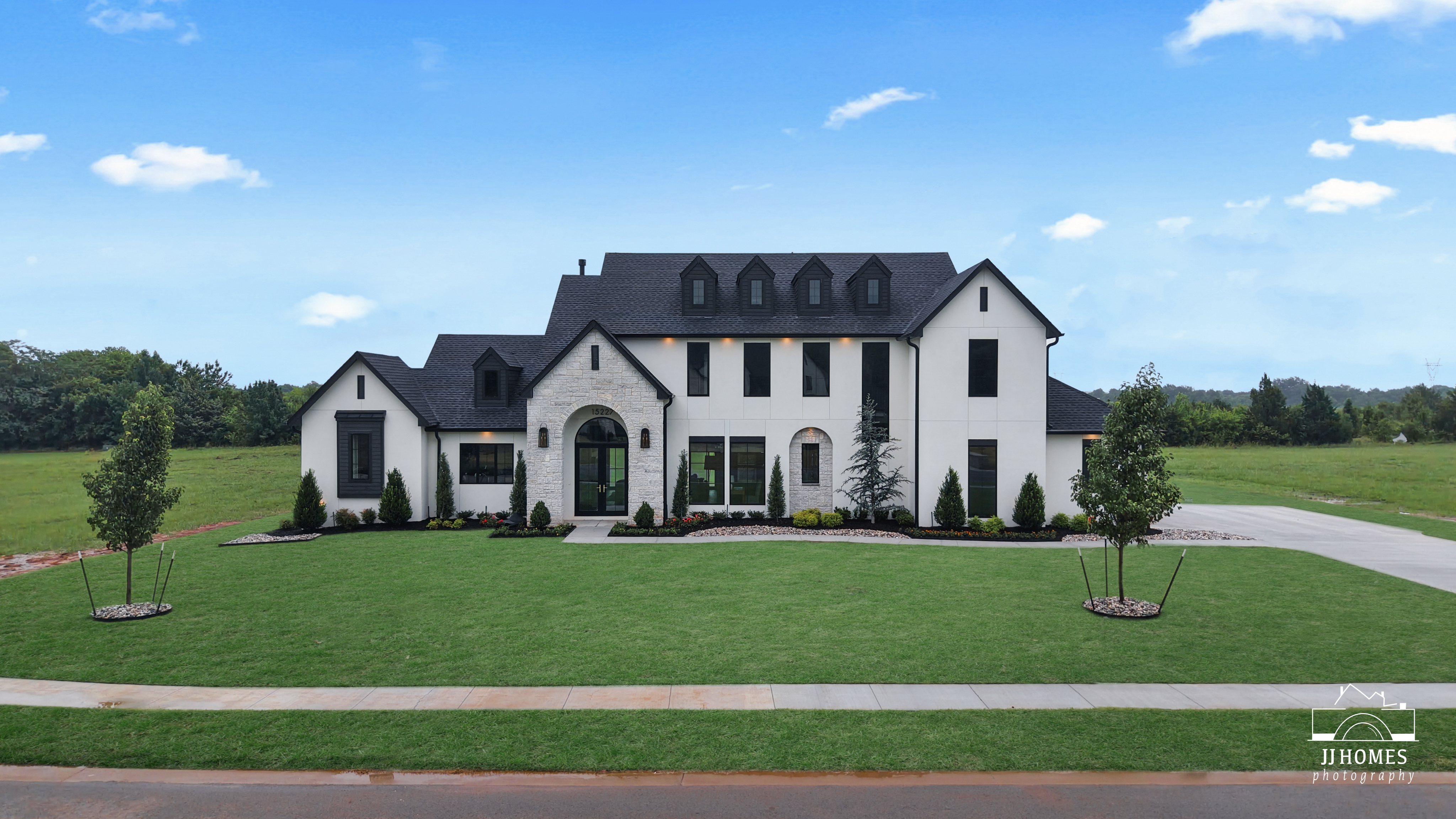 15227 S 27TH E AVE - Gallery Image 30