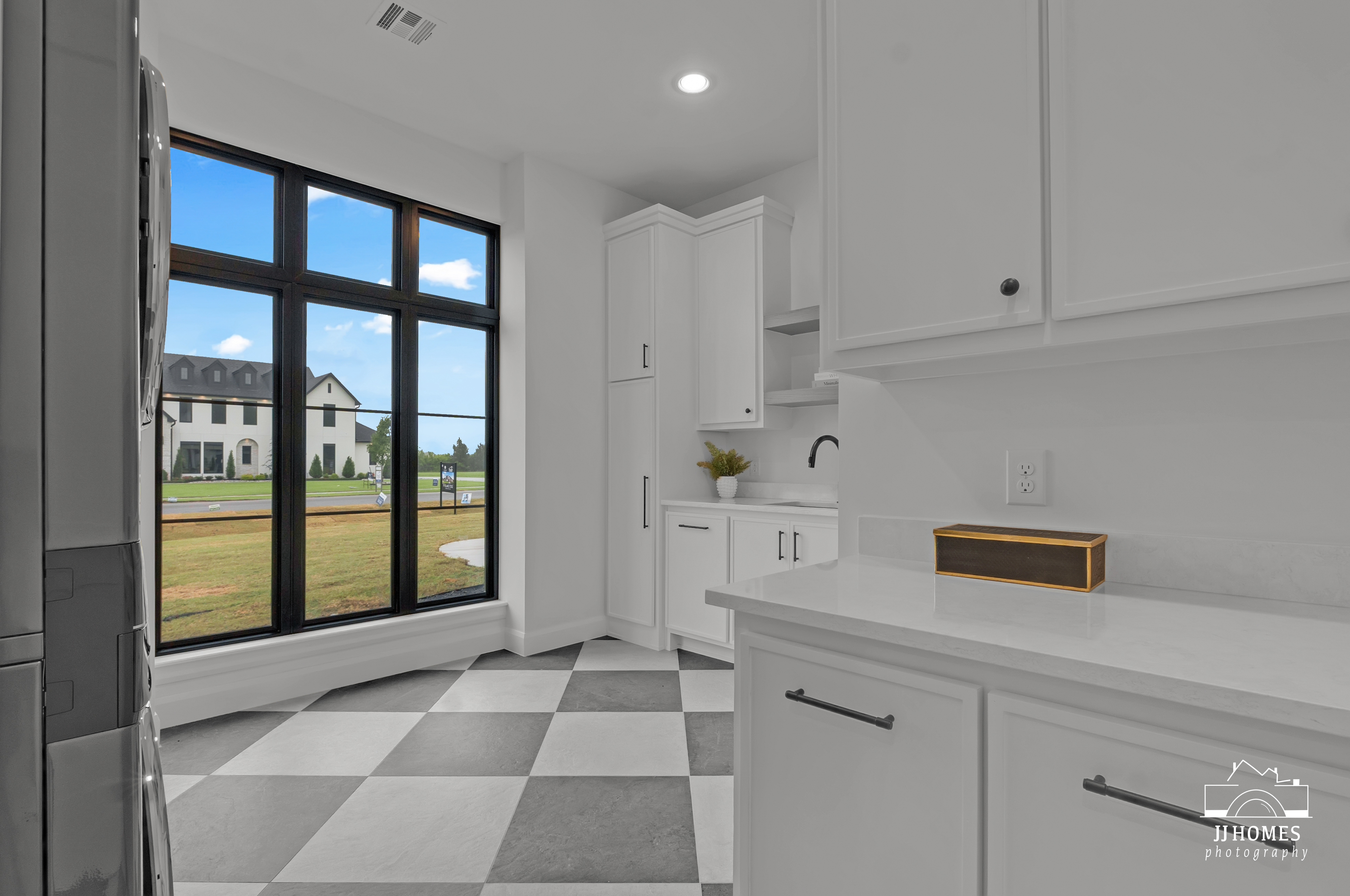 15228 S 27TH E AVE - Gallery Image 36