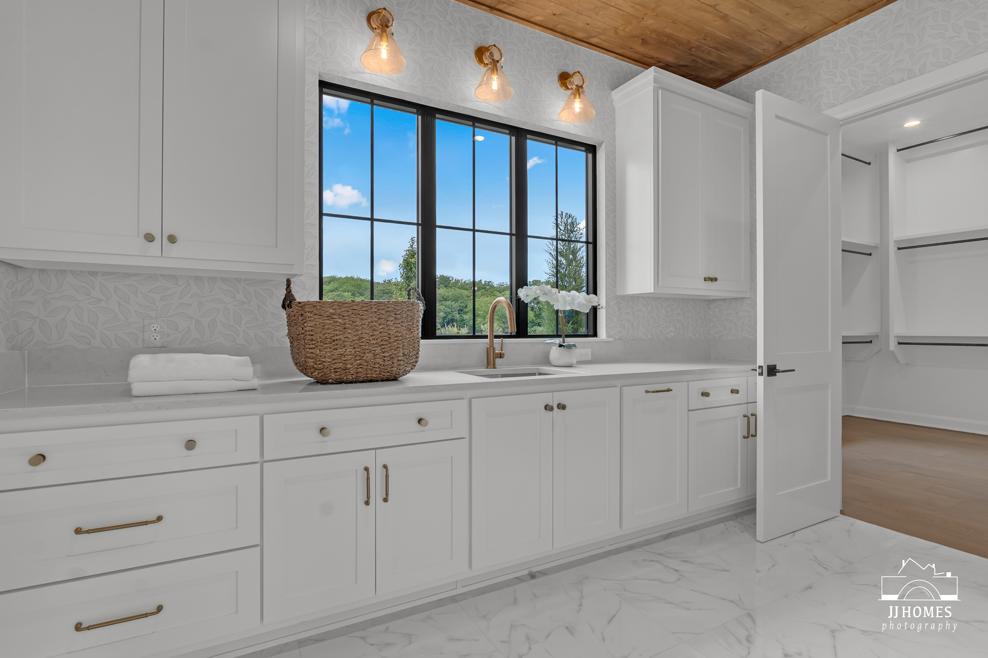 15227 S 27TH E AVE - Gallery Image 95