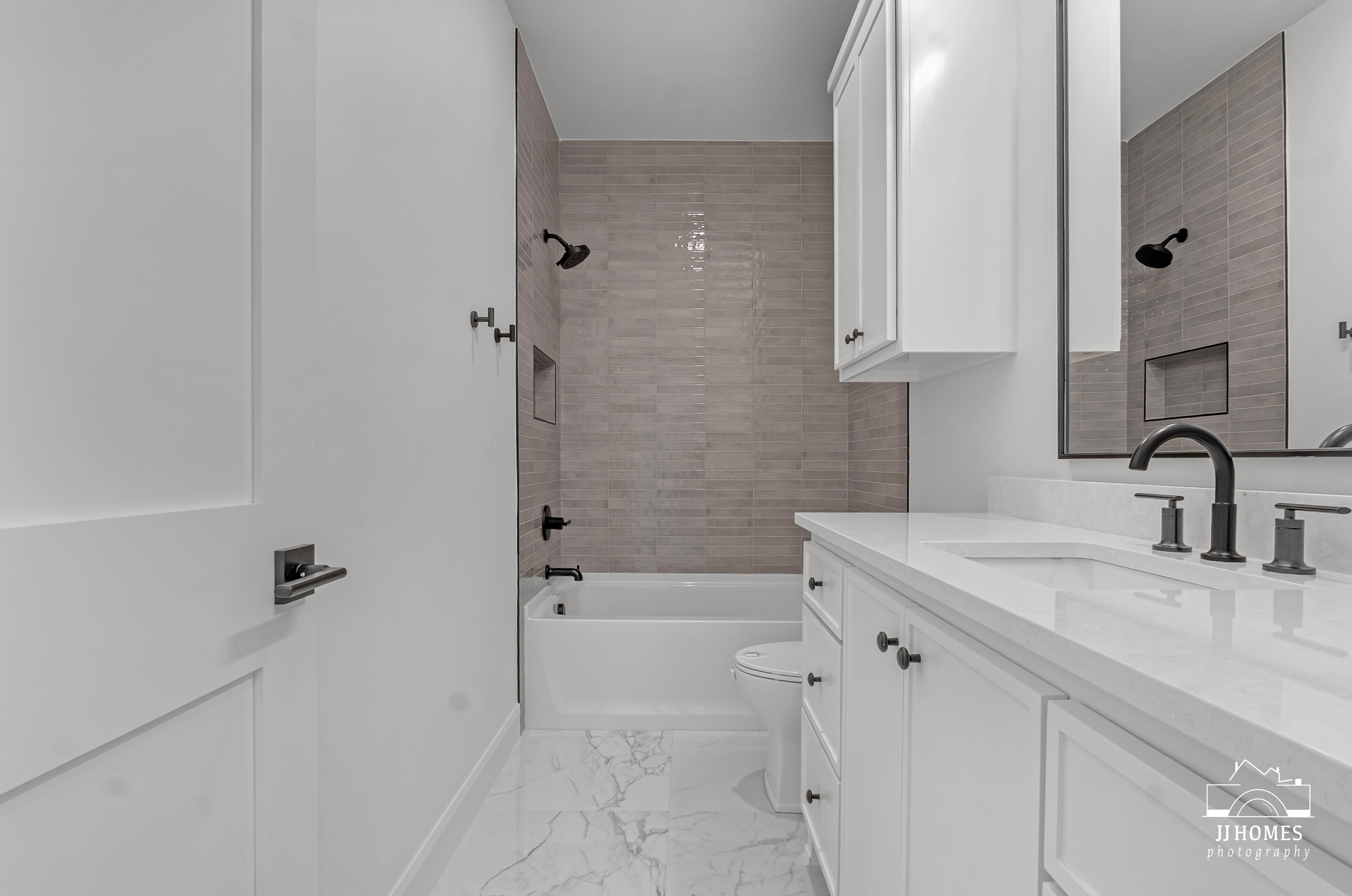 15228 S 27TH E AVE - Gallery Image 80