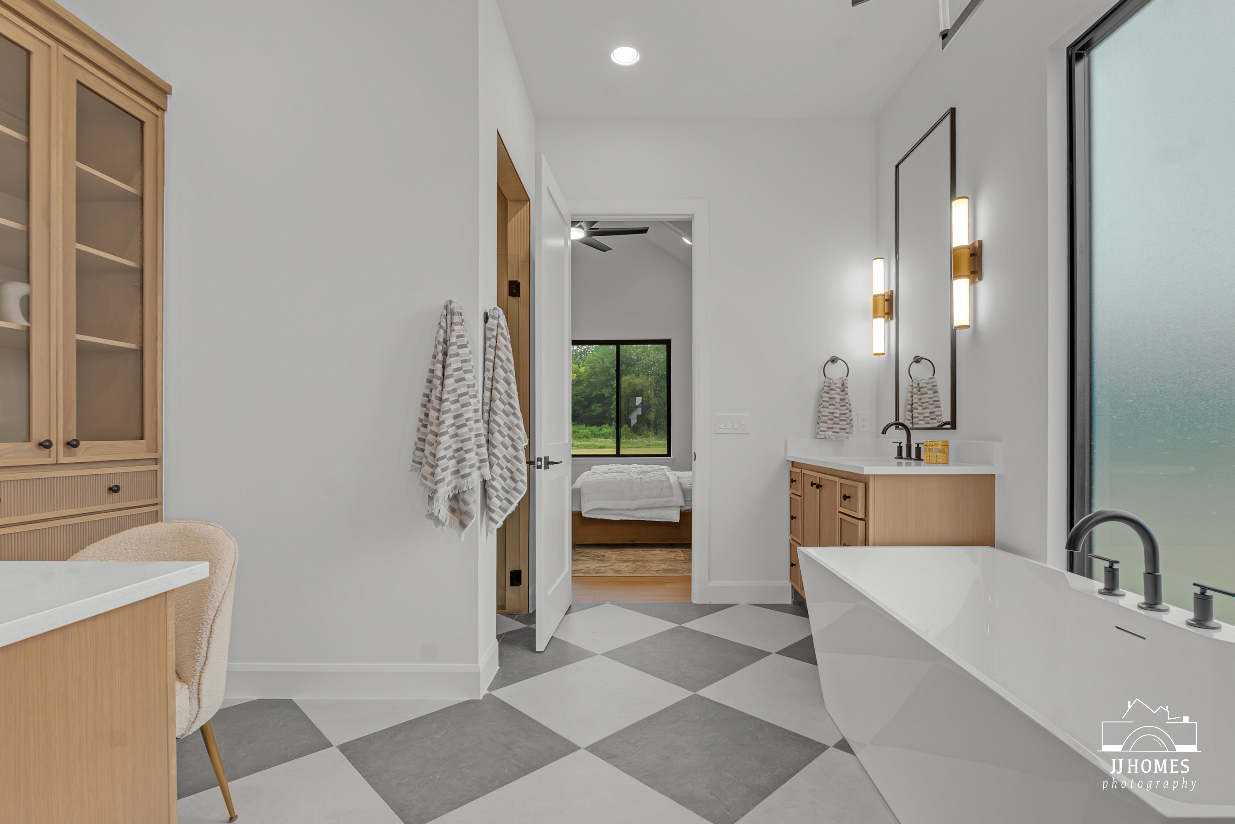 15228 S 27TH E AVE - Gallery Image 84