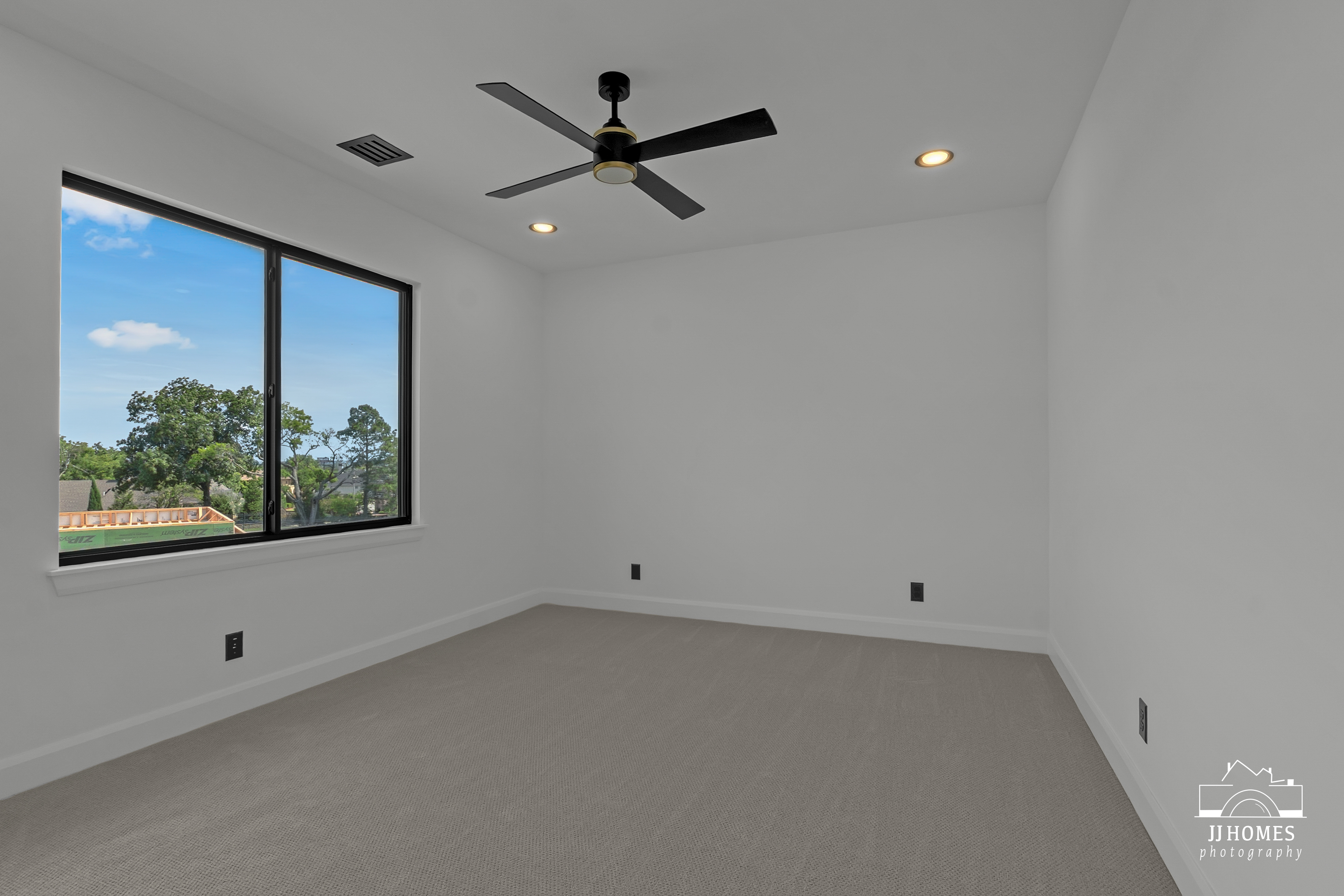 10609 S HOLLEY ST - Gallery Image 11