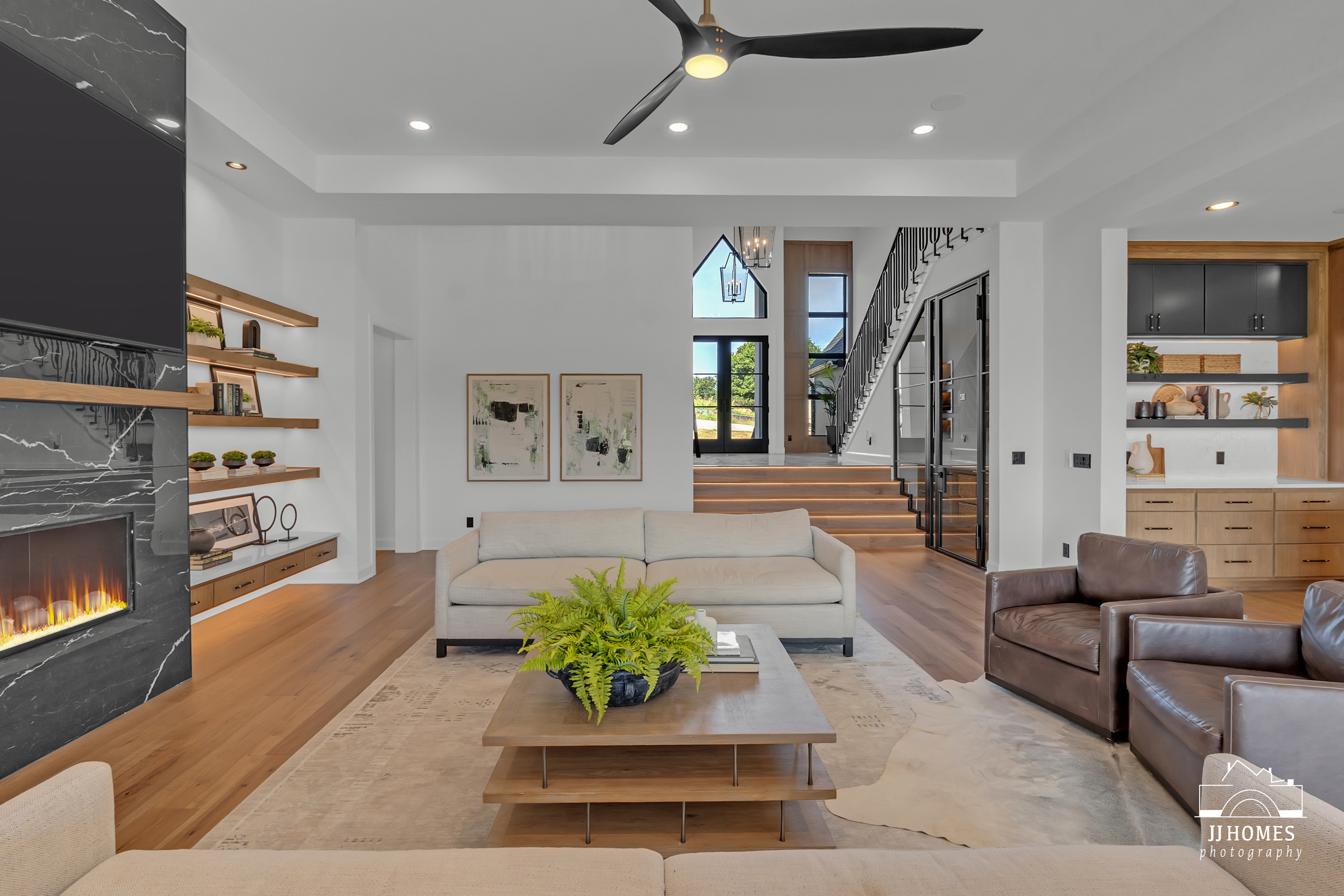 10609 S HOLLEY ST - Gallery Image 14