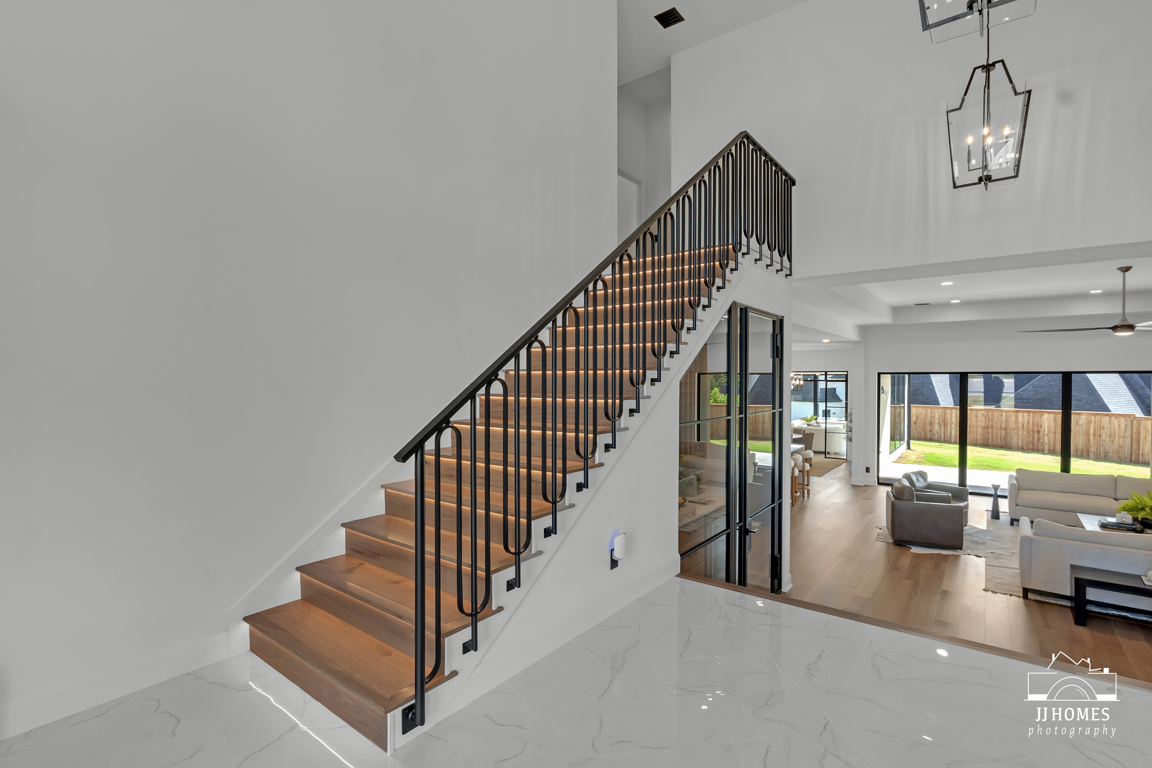 10609 S HOLLEY ST - Gallery Image 16