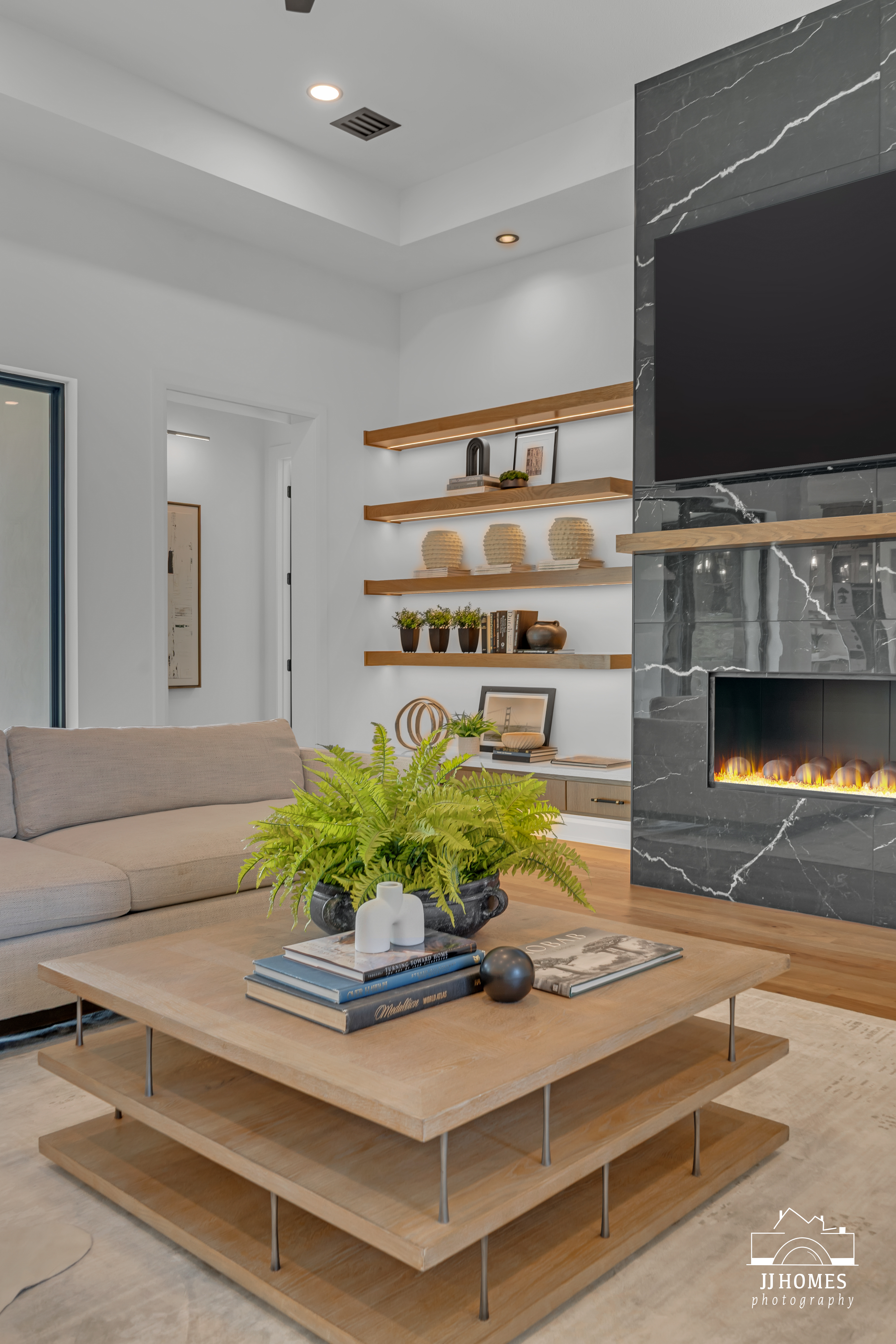10609 S HOLLEY ST - Gallery Image 93