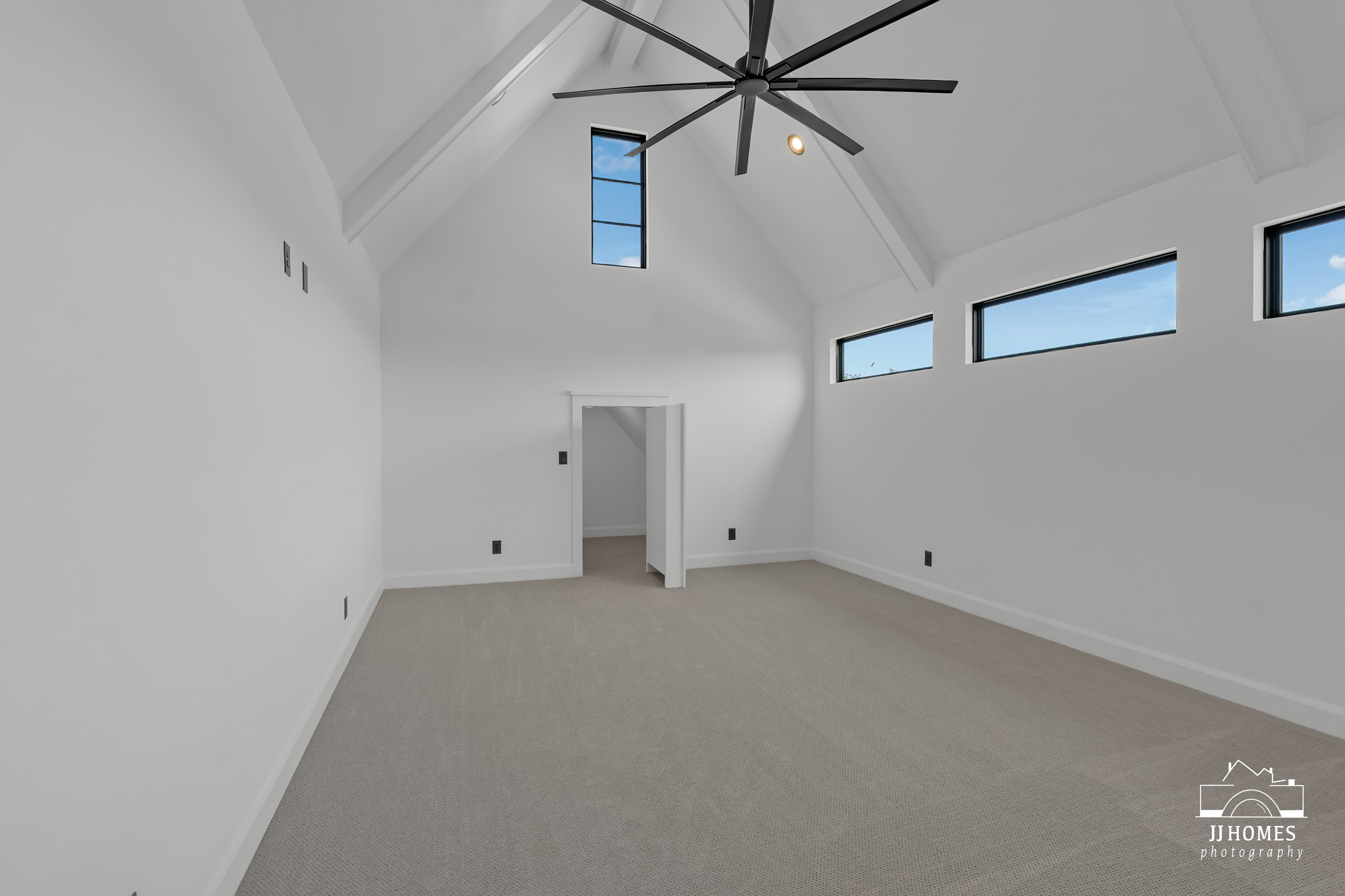 10609 S HOLLEY ST - Gallery Image 97