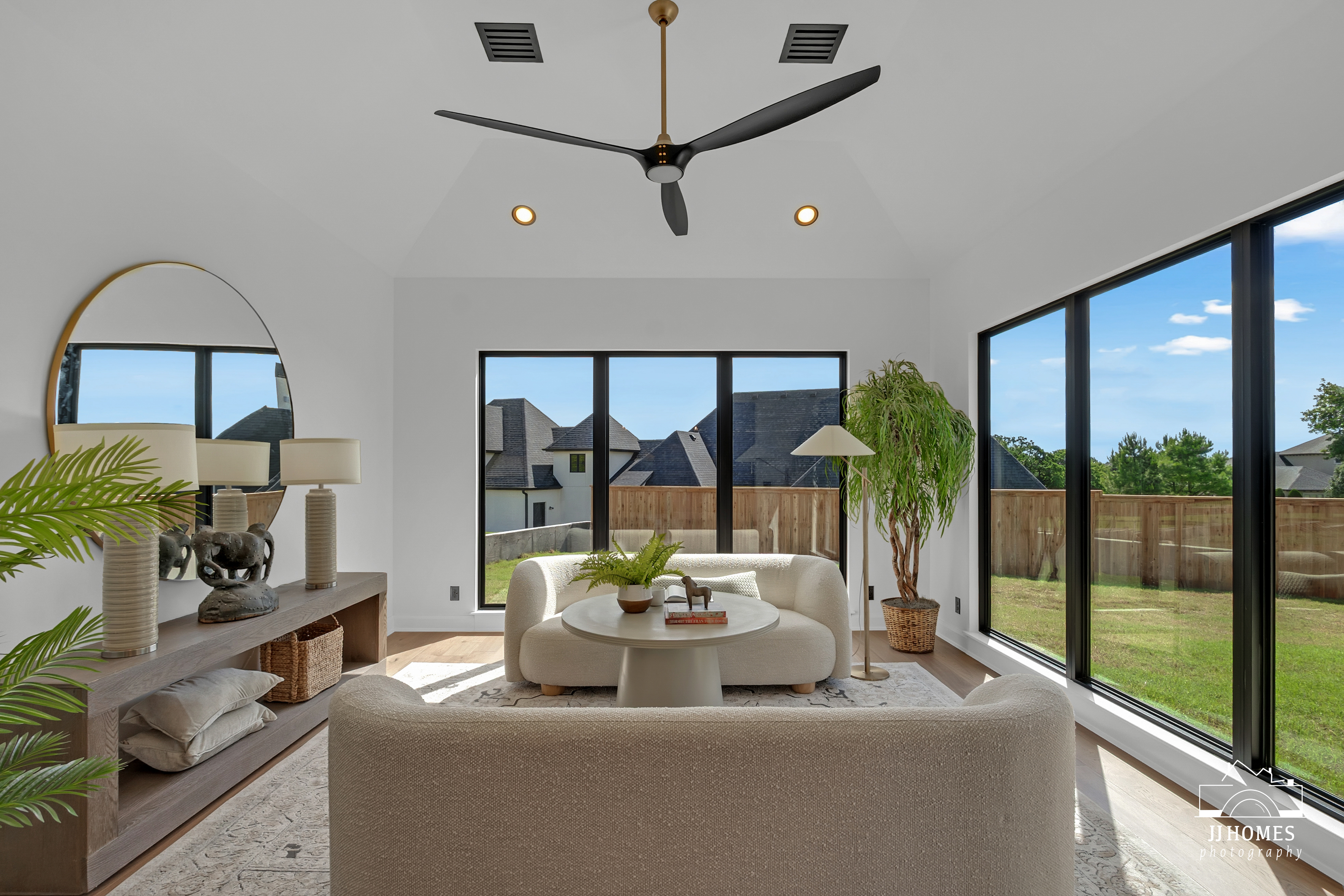 10609 S HOLLEY ST - Gallery Image 122