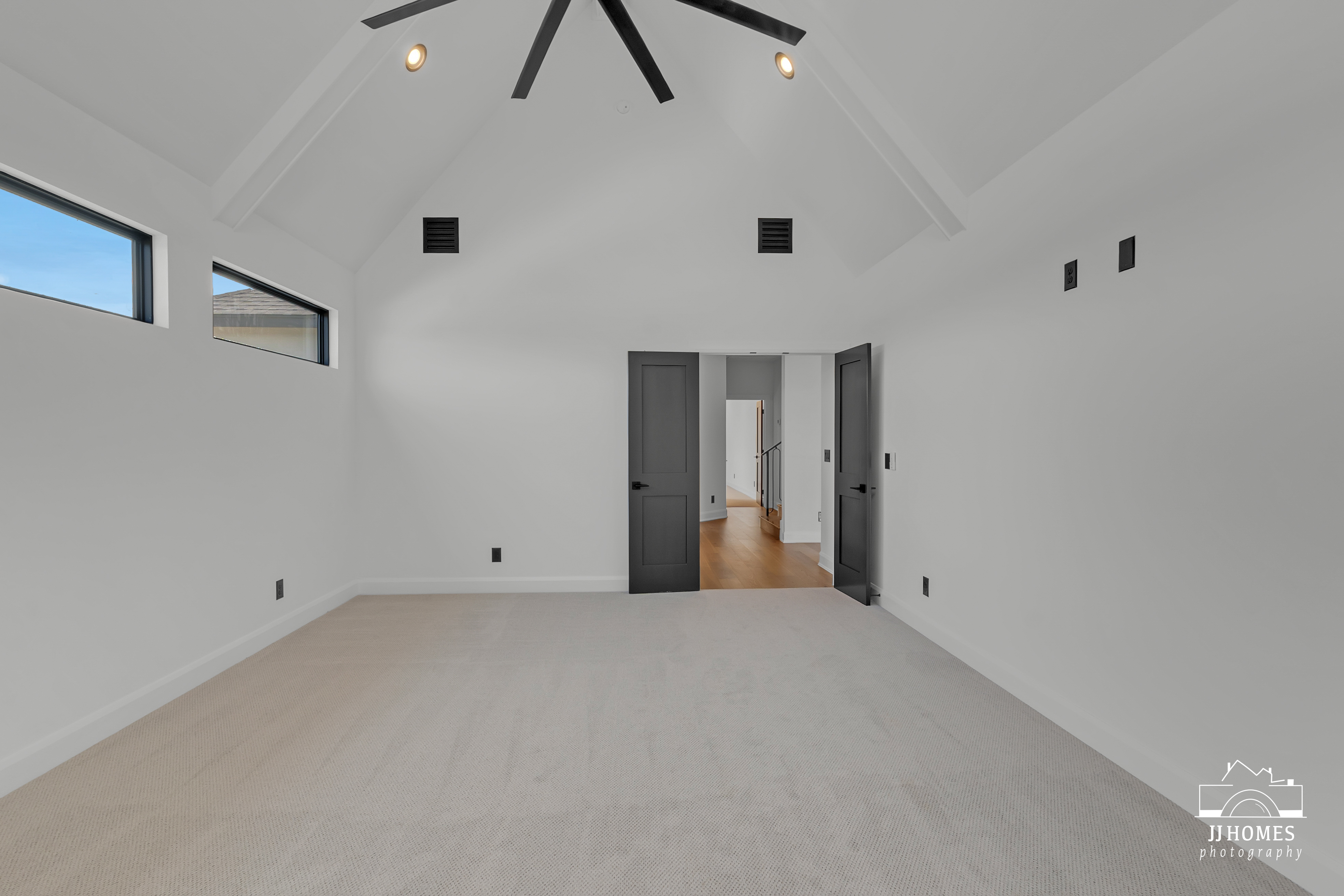 10609 S HOLLEY ST - Gallery Image 123