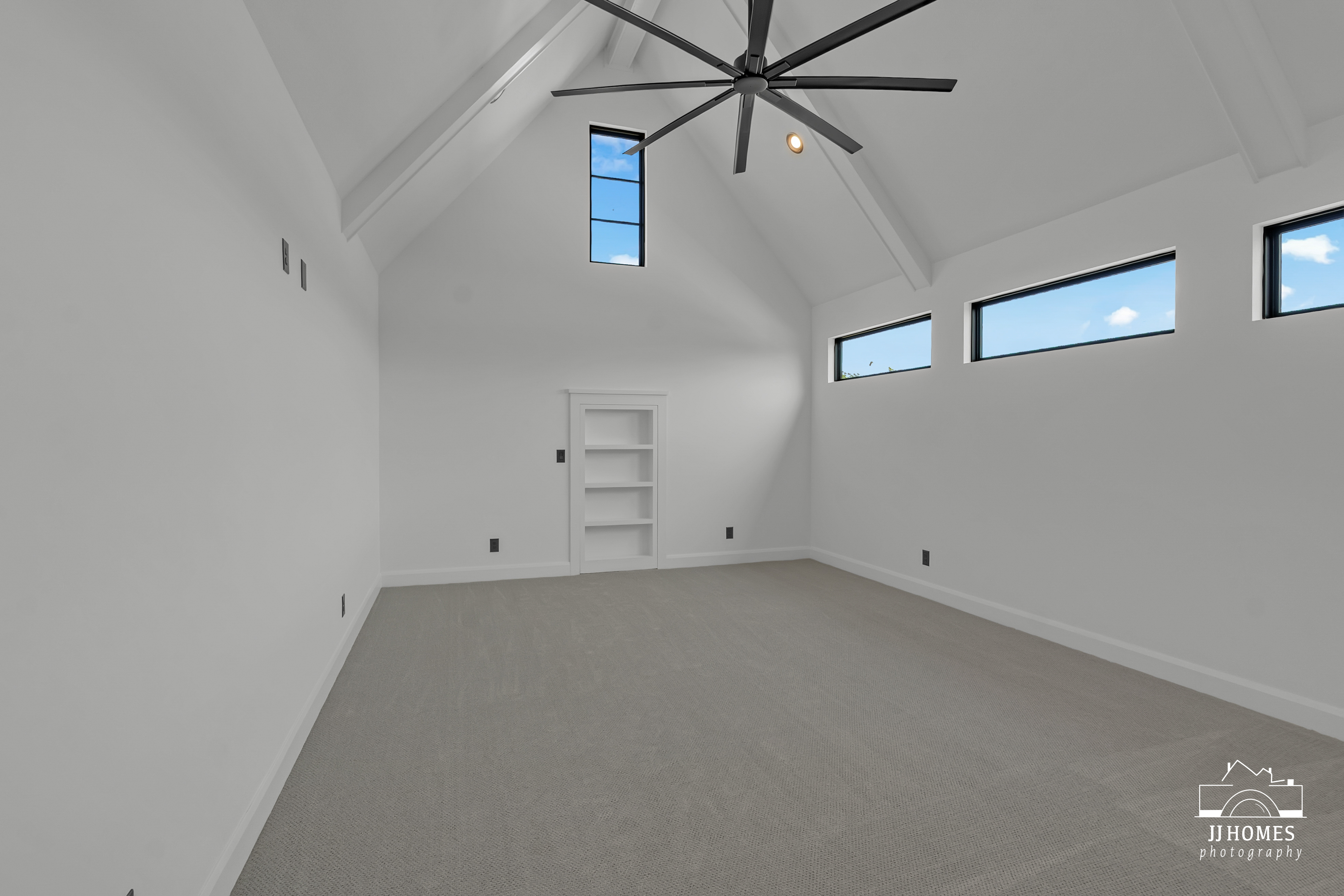 10609 S HOLLEY ST - Gallery Image 140