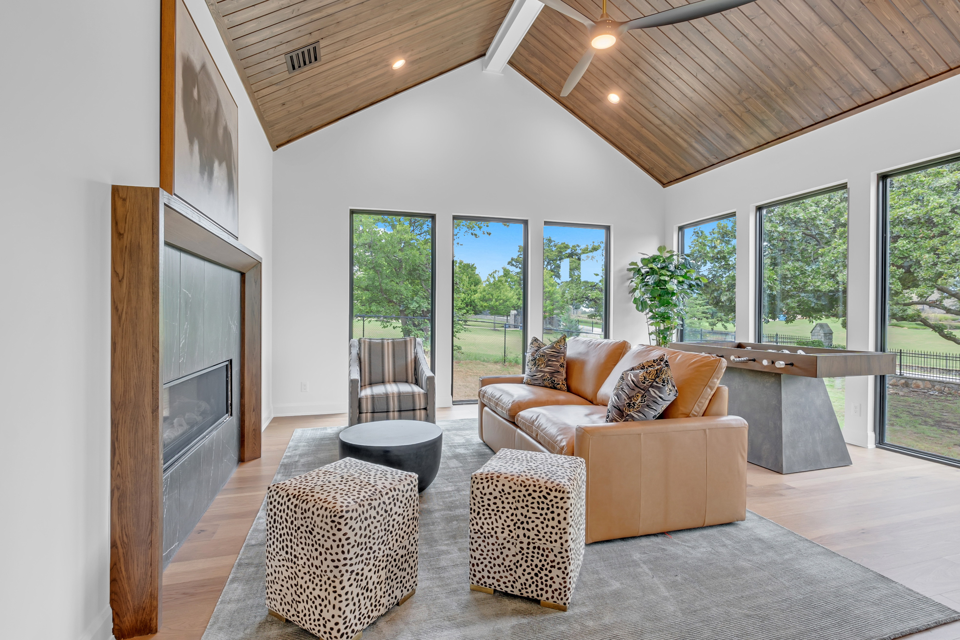 10604 S HOLLEY ST - Gallery Image 5