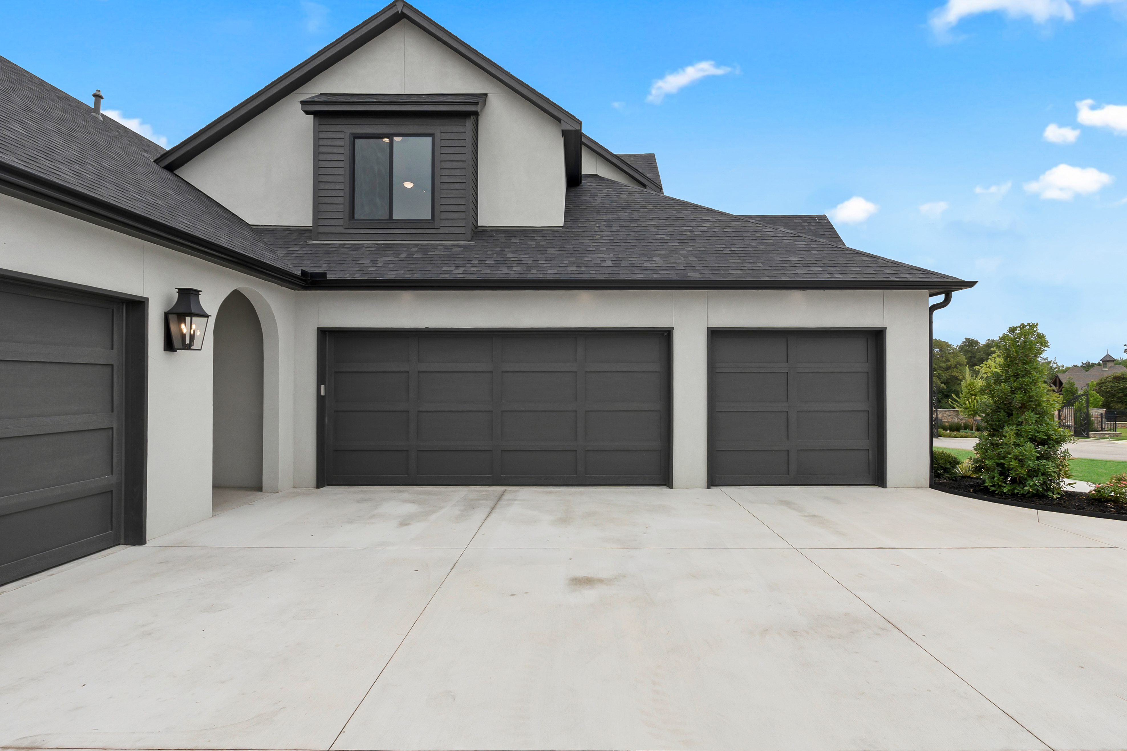 10604 S HOLLEY ST - Gallery Image 8