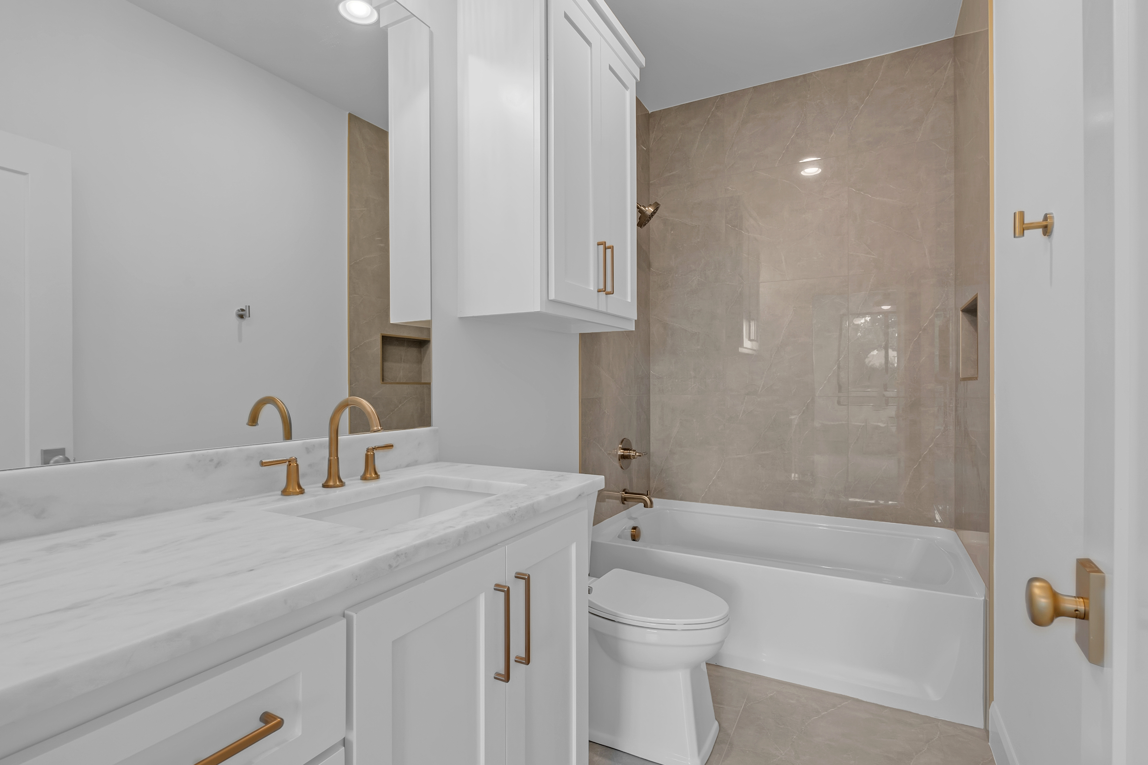 10604 S HOLLEY ST - Gallery Image 16