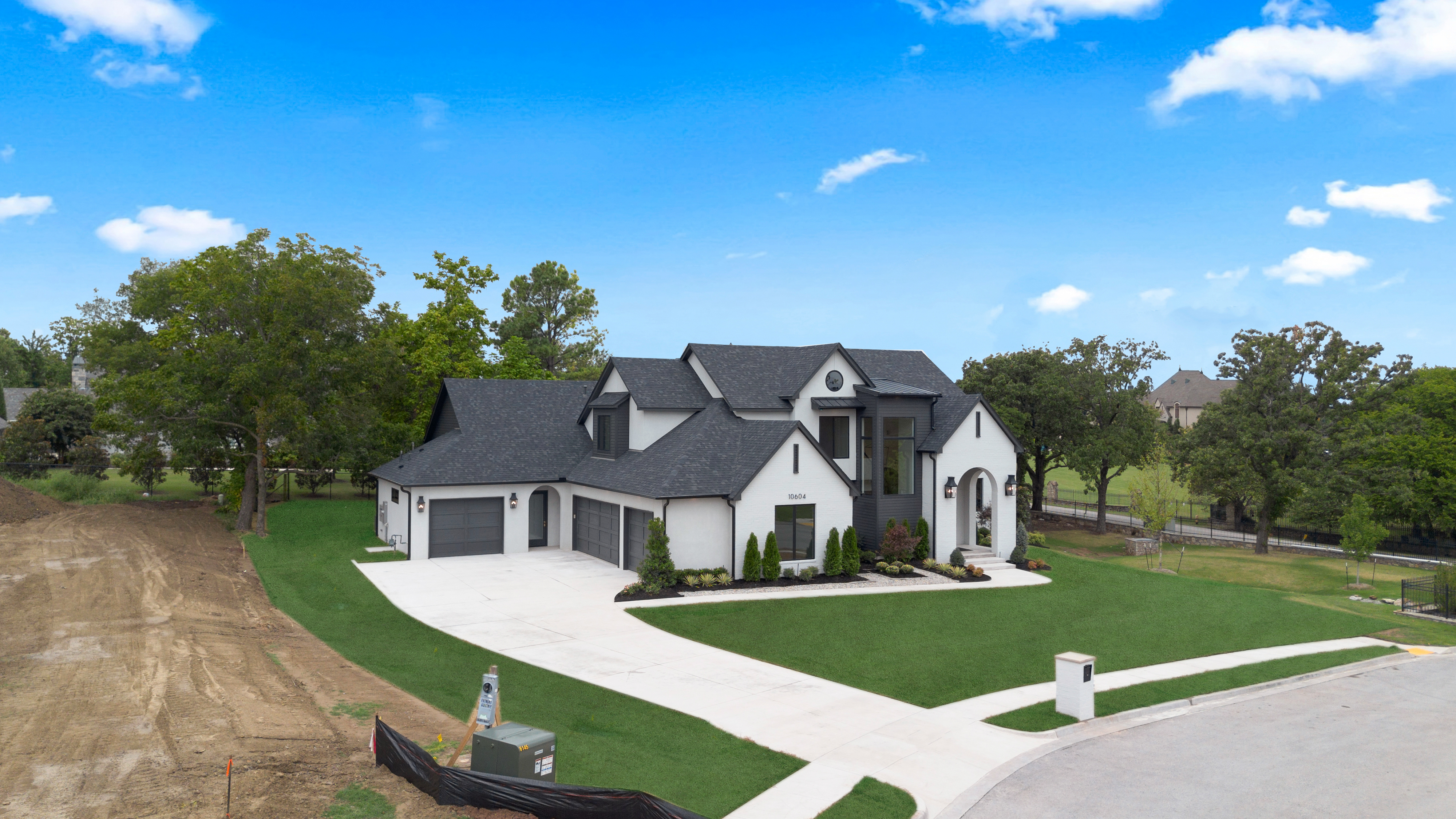 10604 S HOLLEY ST - Gallery Image 21